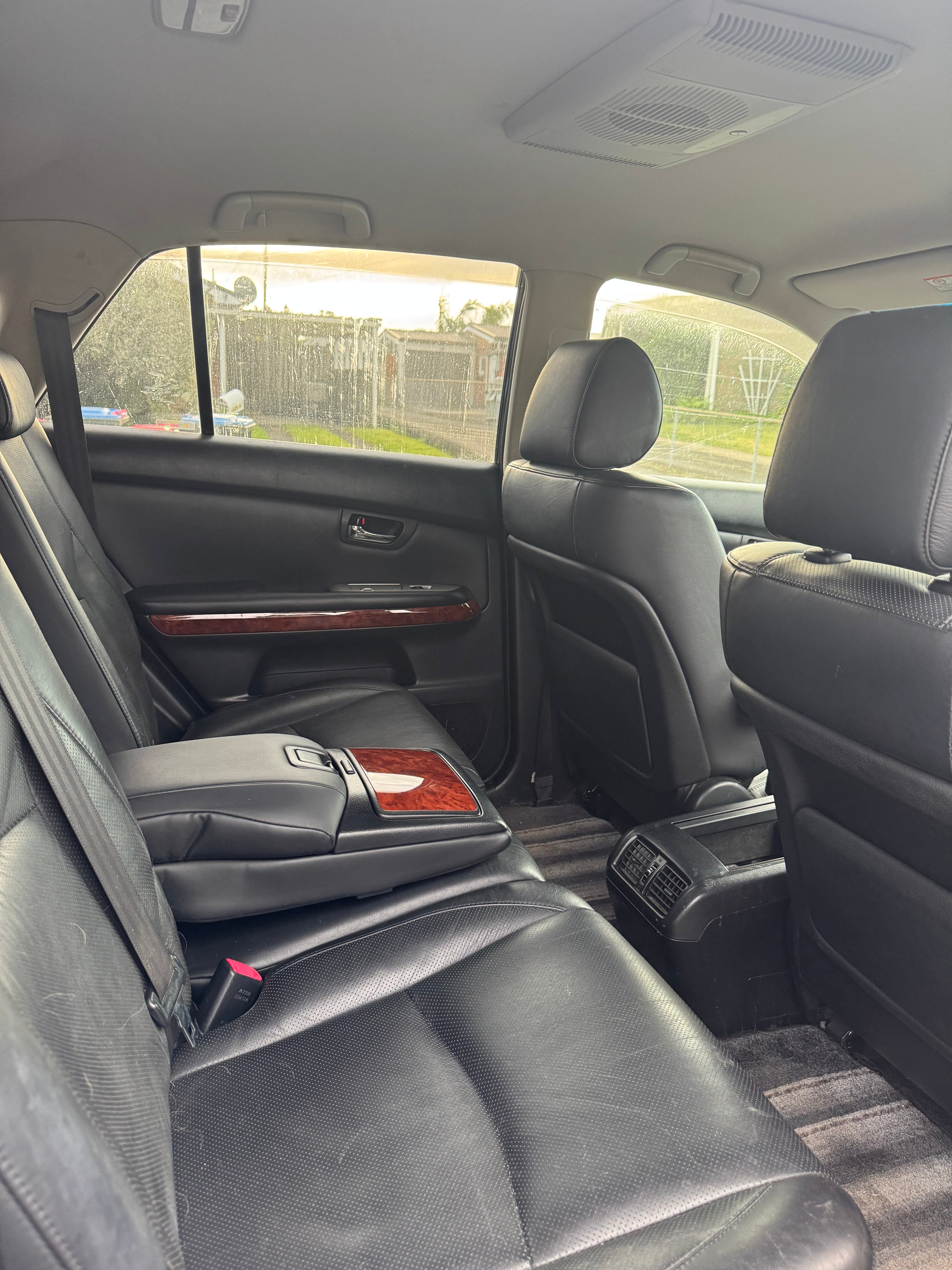 2007 Toyota Harrier 350G - Heated Leather Seats!