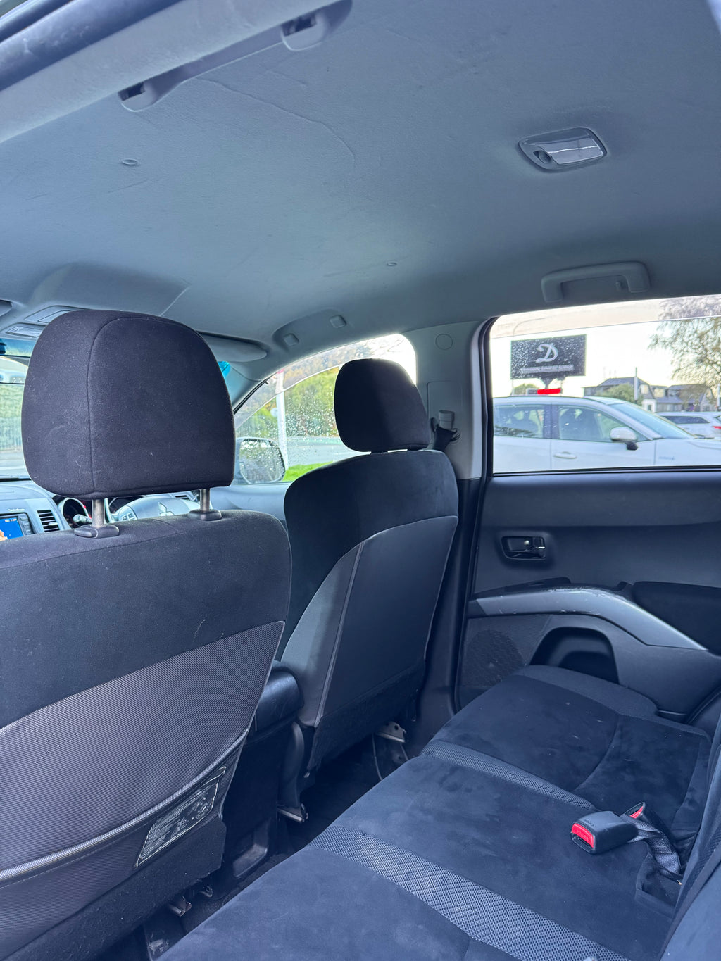 2007 Mitsubishi Outlander - 7 Seater!