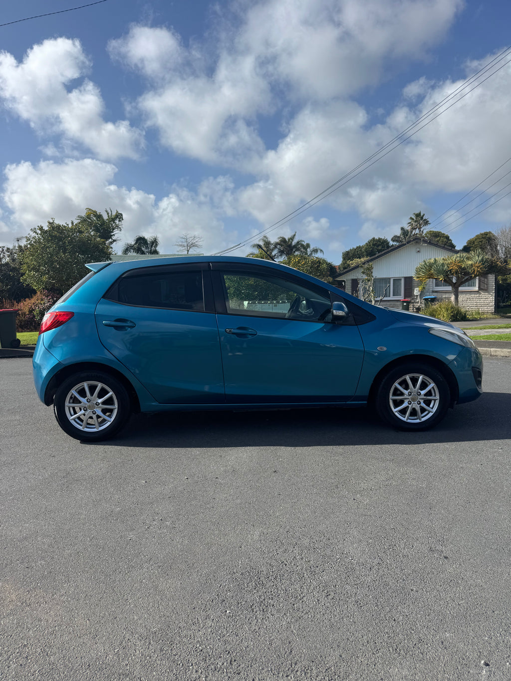 2012 Mazda Demio