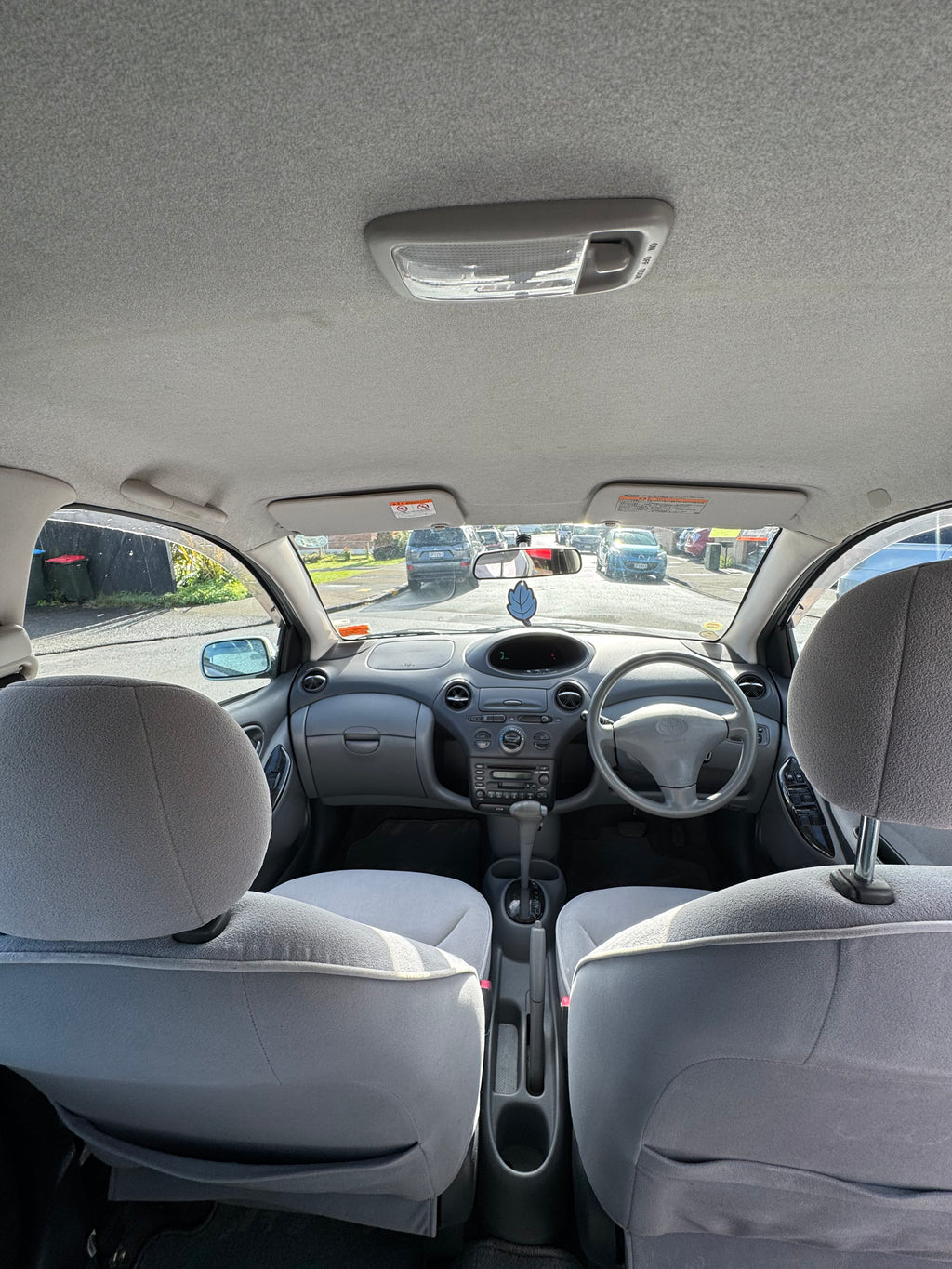 2000 Toyota Vitz Clavia – Low KMs