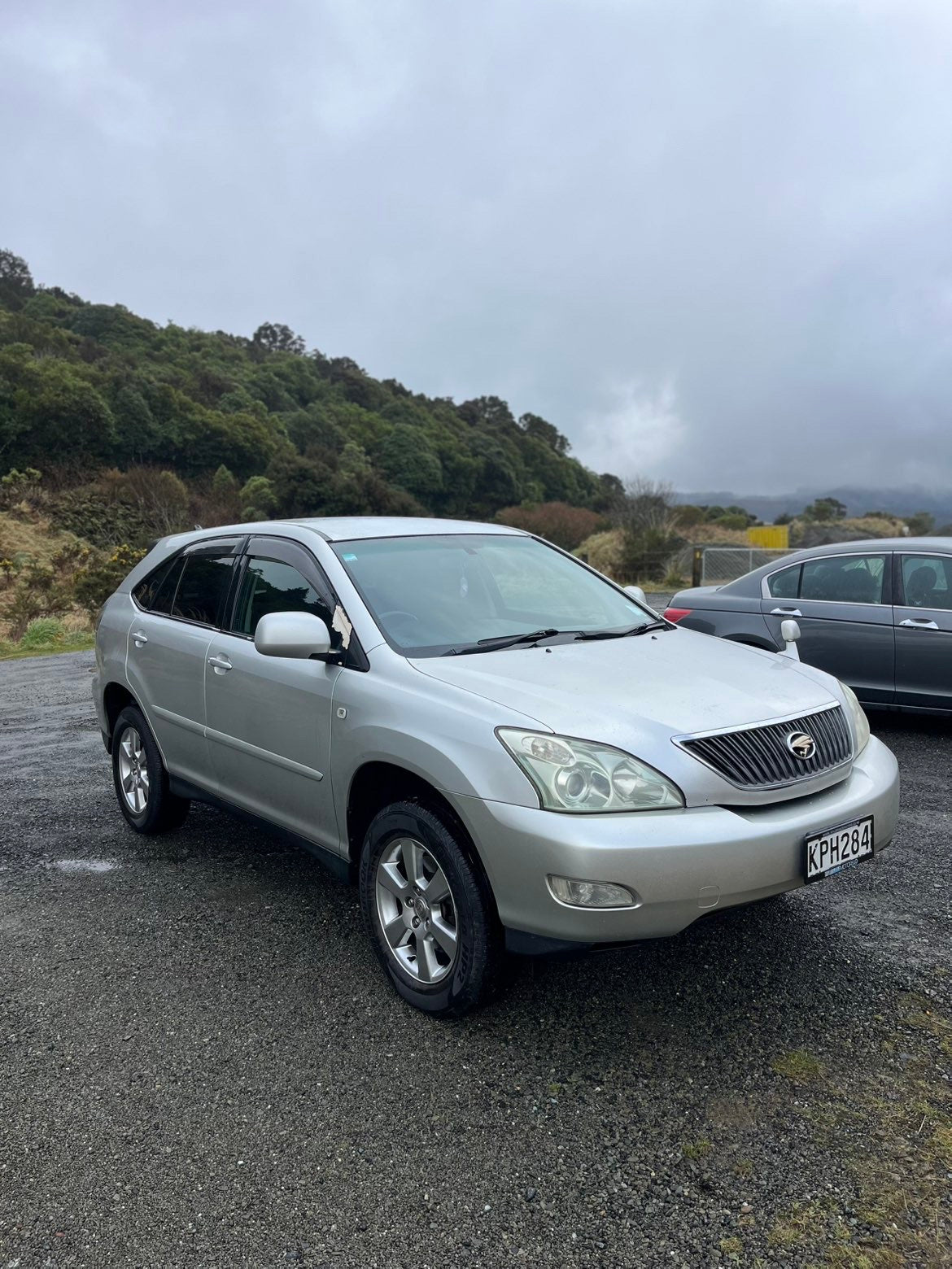 2005 Toyota Harrier 240G AWD - Low Kms!