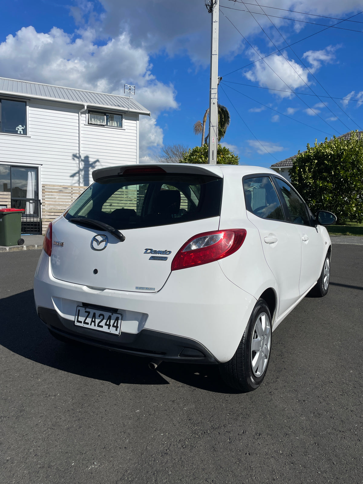 2013 Mazda Demio
