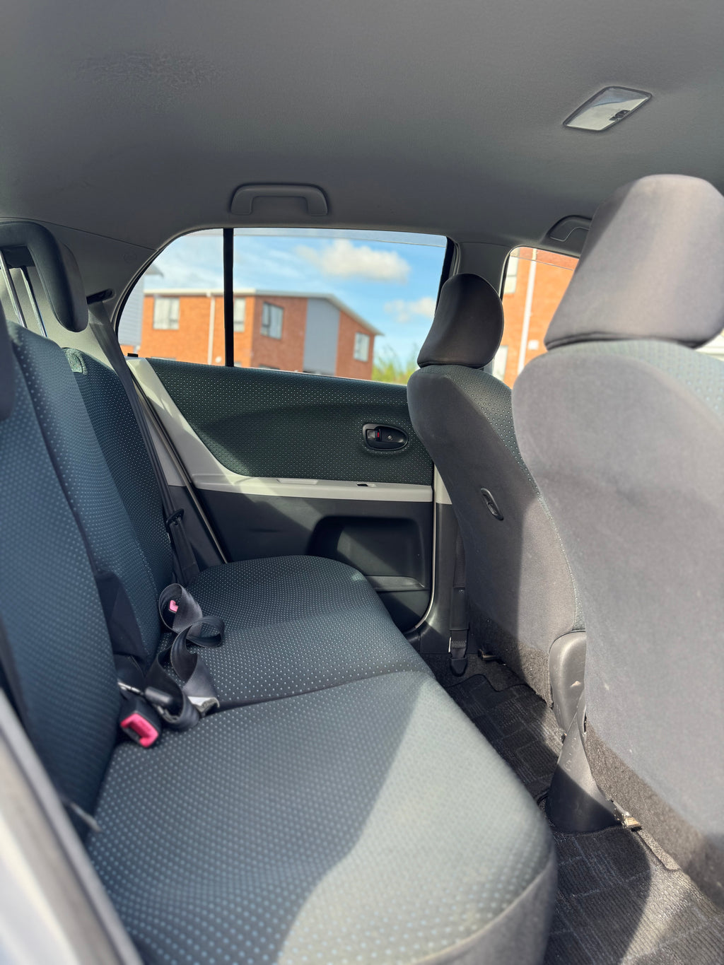 2007 Toyota Vitz - Low Kms!