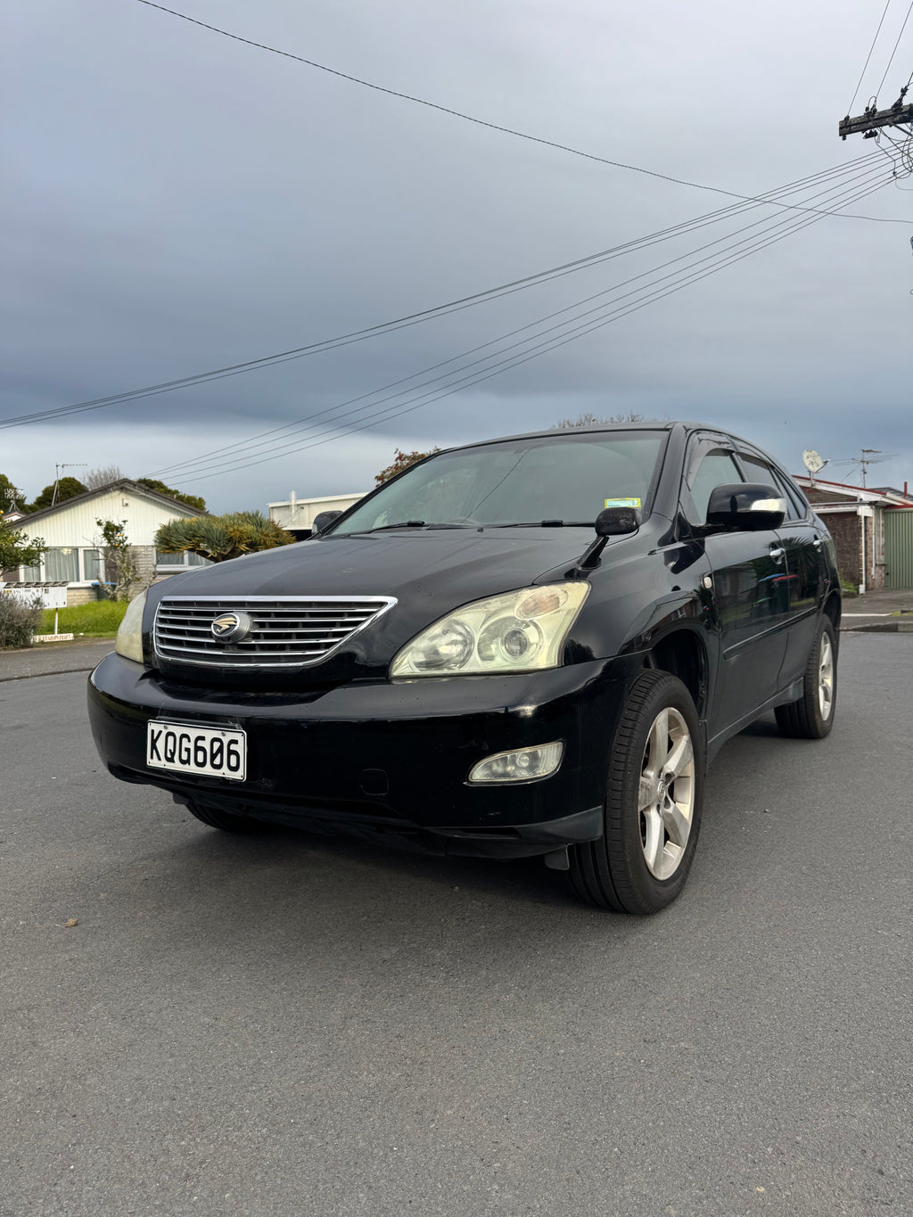 2007 Toyota Harrier 350G - Heated Leather Seats!