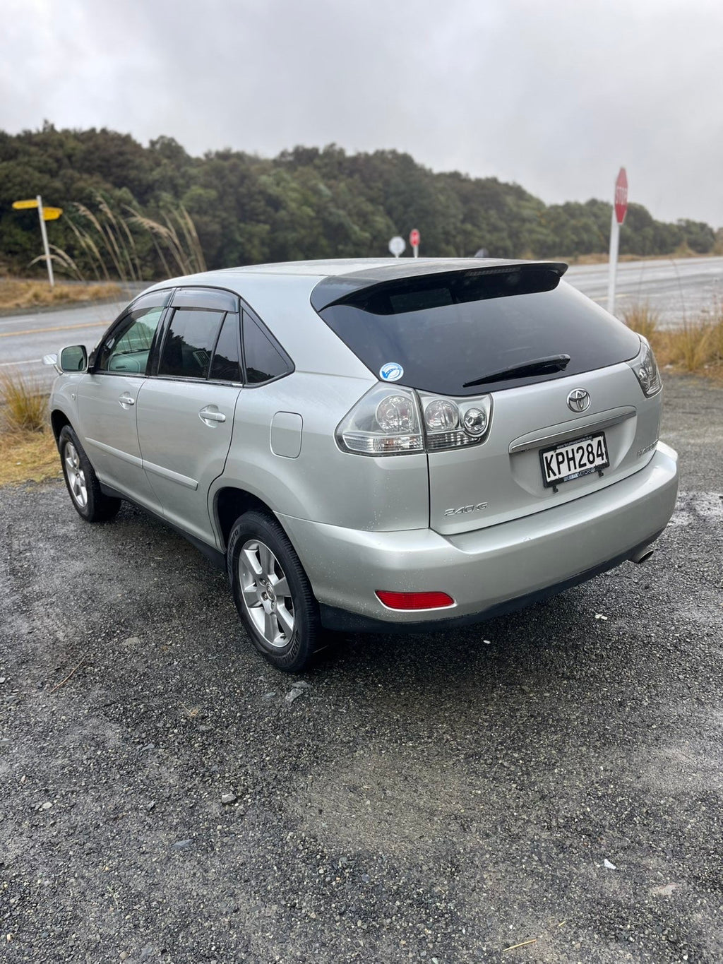 2005 Toyota Harrier 240G AWD - Low Kms!