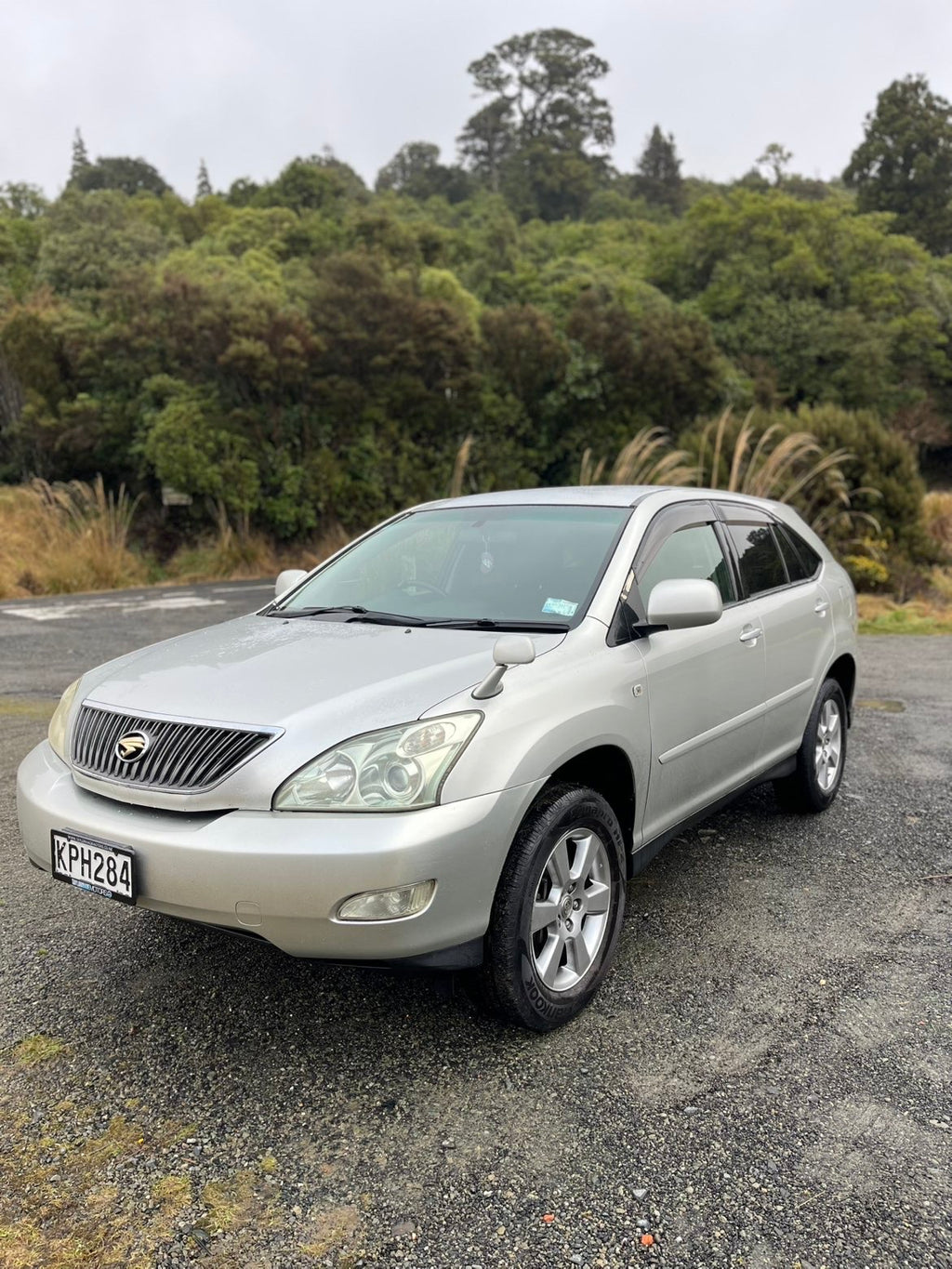 2005 Toyota Harrier 240G AWD - Low Kms!