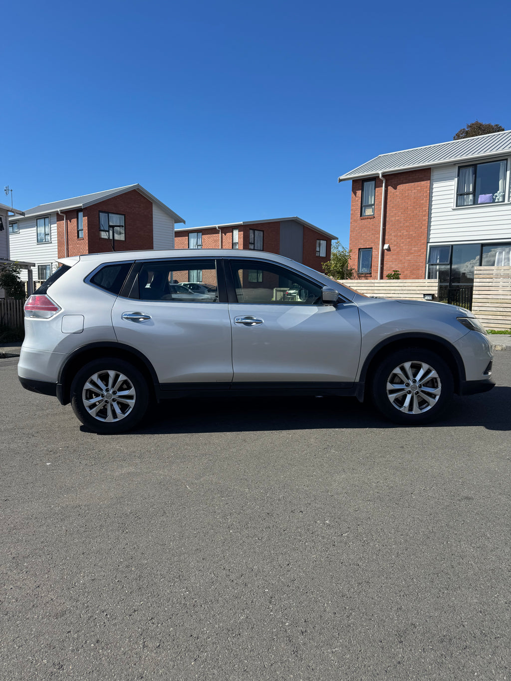 2016 Nissan X-Trail - 7 Seater!