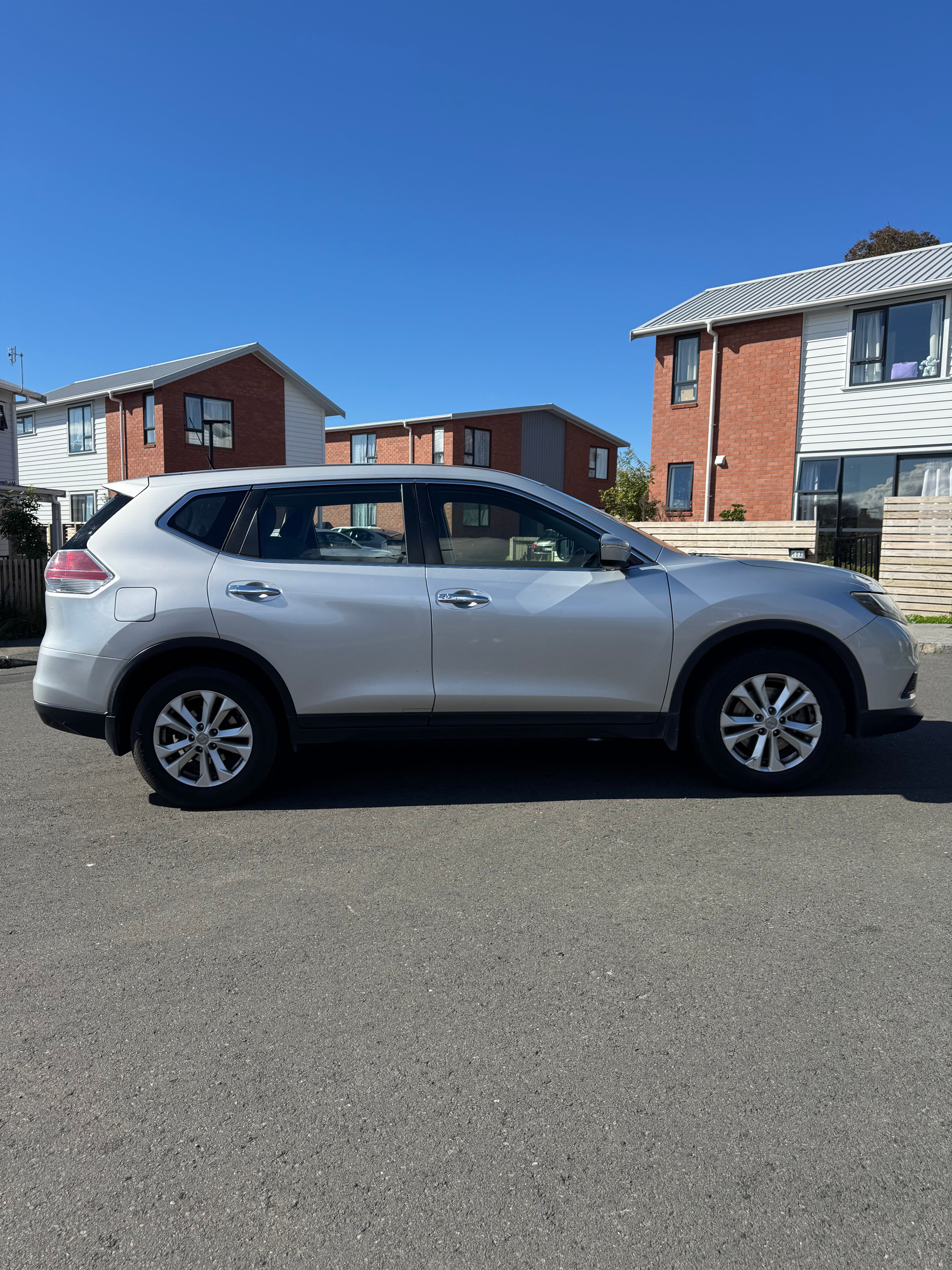 2016 Nissan X-Trail - 7 Seater!