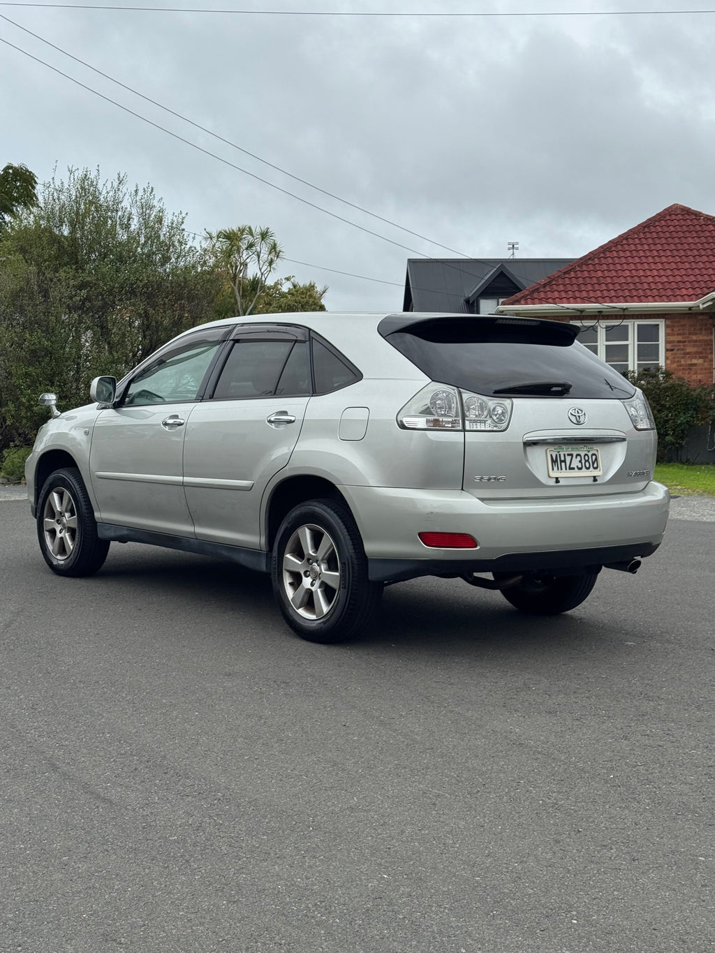 2007 Toyota Harrier - Low Kms!