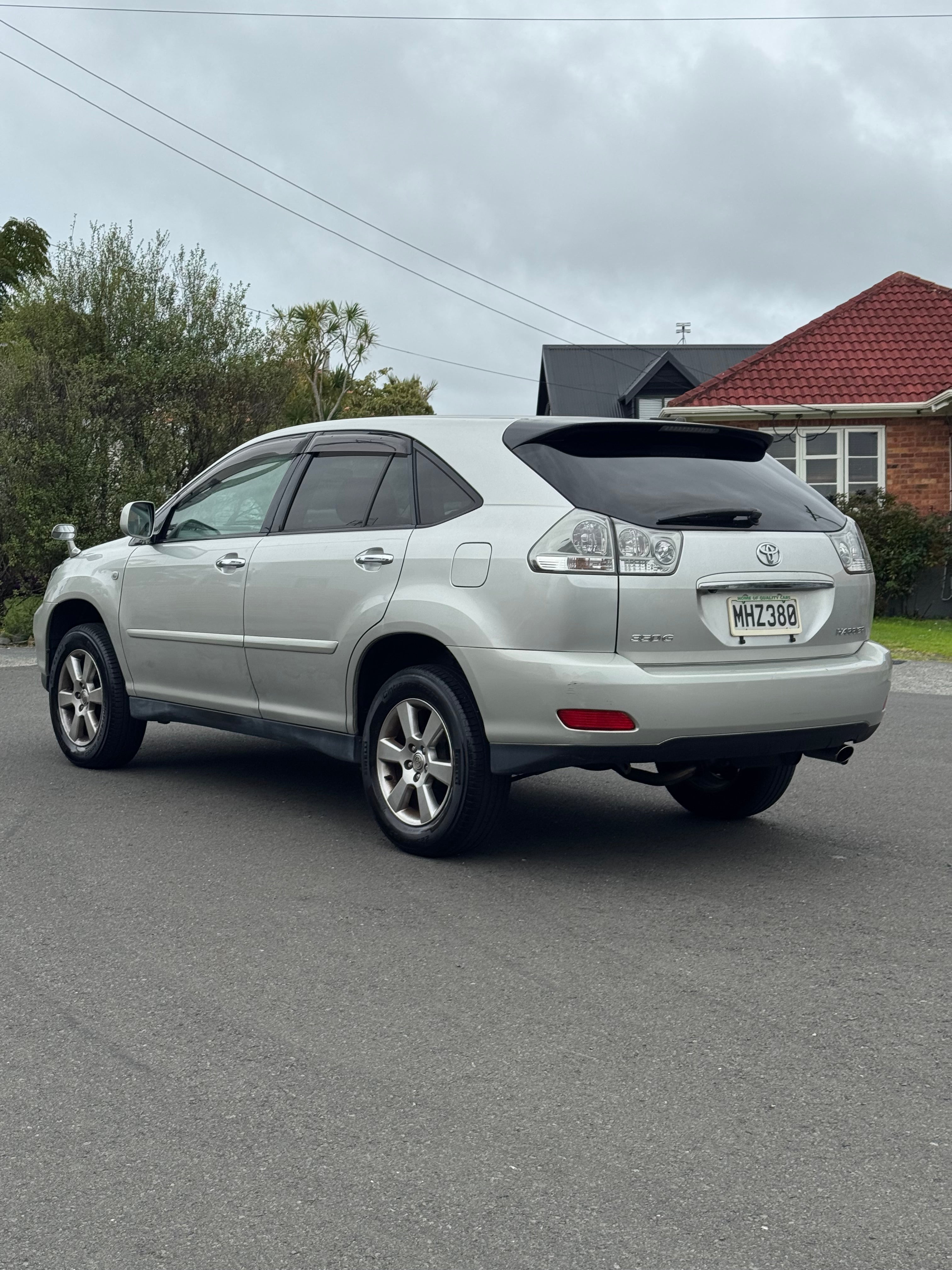 2007 Toyota Harrier - Low Kms!