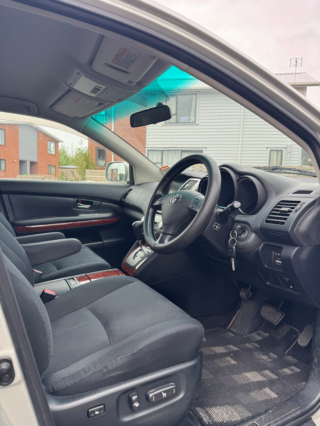 2007 Toyota Harrier - Low Kms!