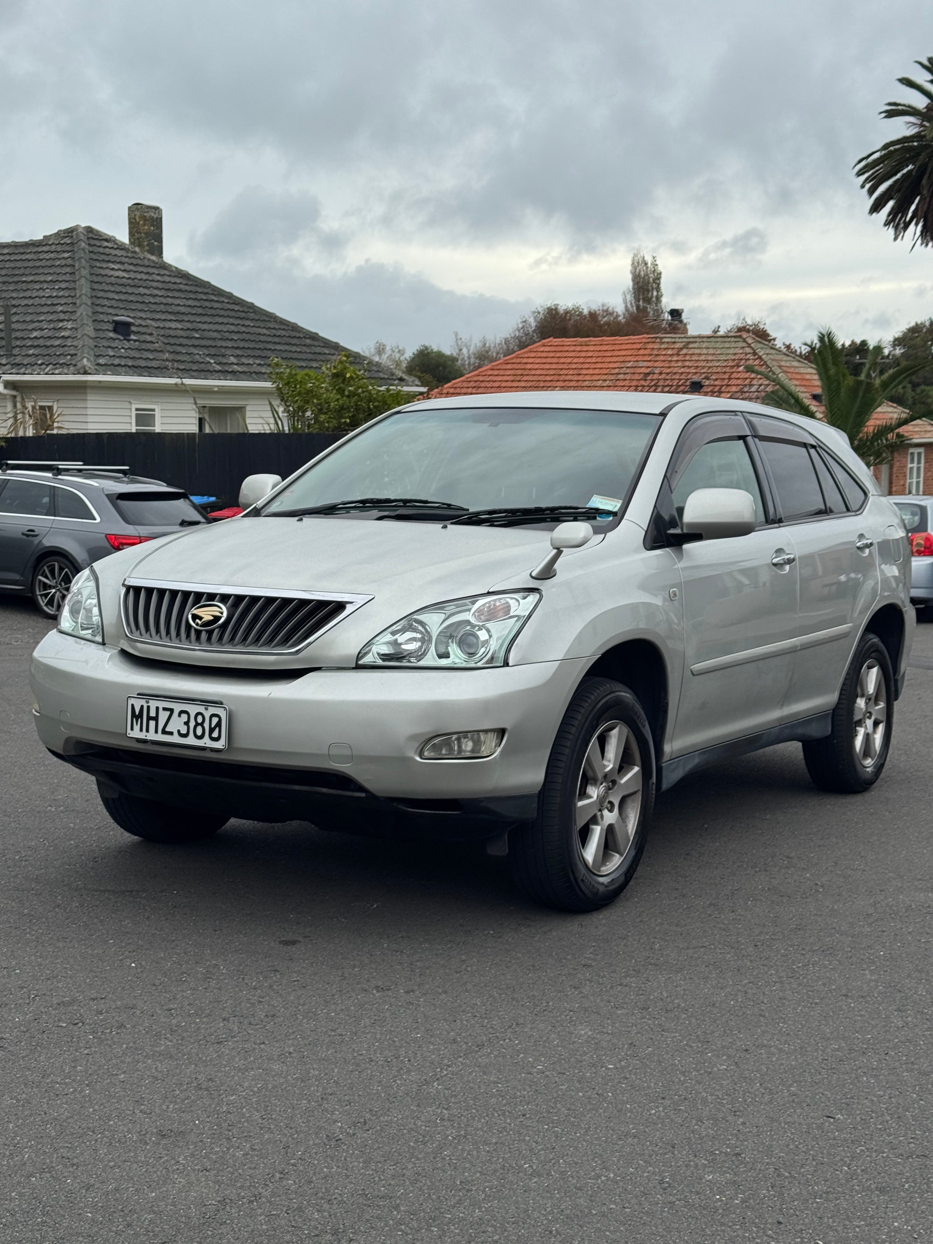 2007 Toyota Harrier - Low Kms!