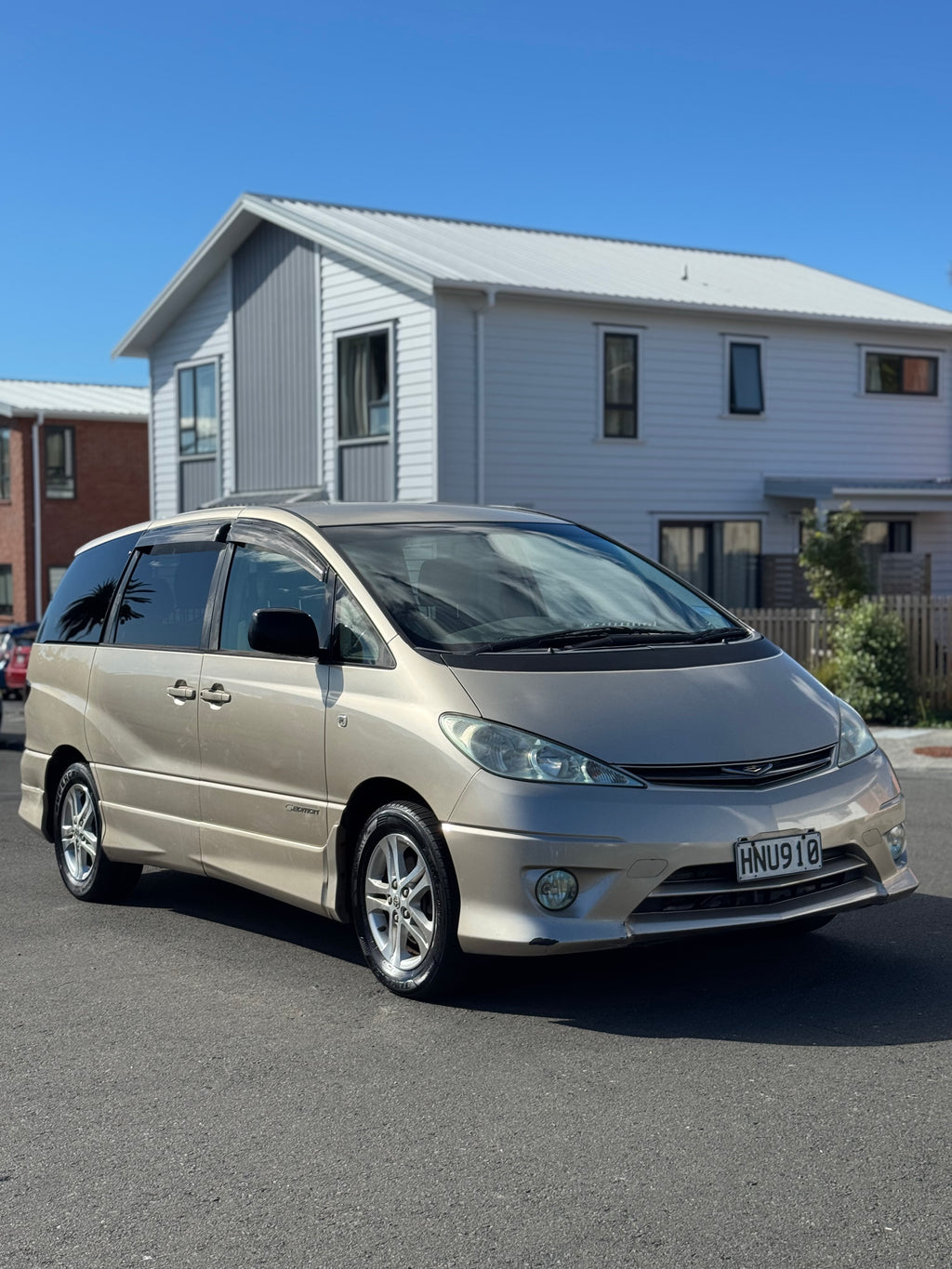 2004 Toyota Estima - G Edition