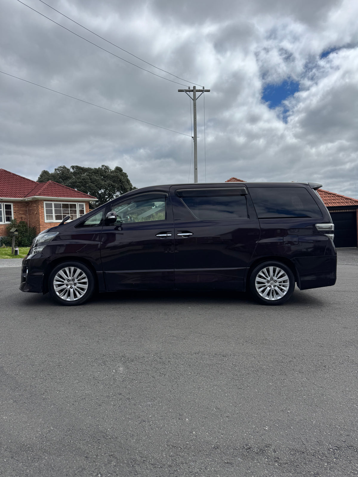 2012 Toyota Vellfire - Low Kms! $82.81 Per Week!