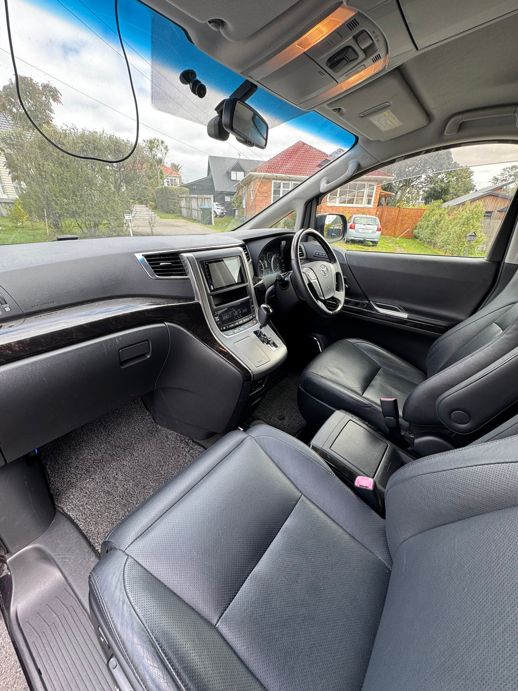 2012 Toyota Vellfire - Low Kms! $82.81 Per Week!