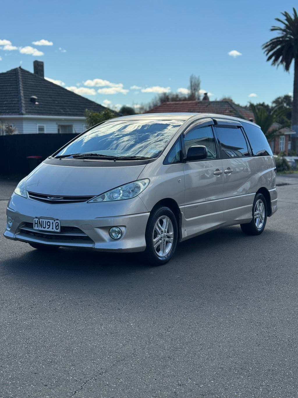 2004 Toyota Estima - G Edition