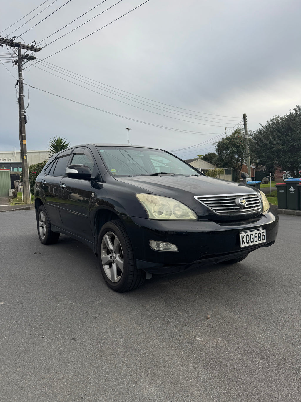2007 Toyota Harrier 350G - Heated Leather Seats!