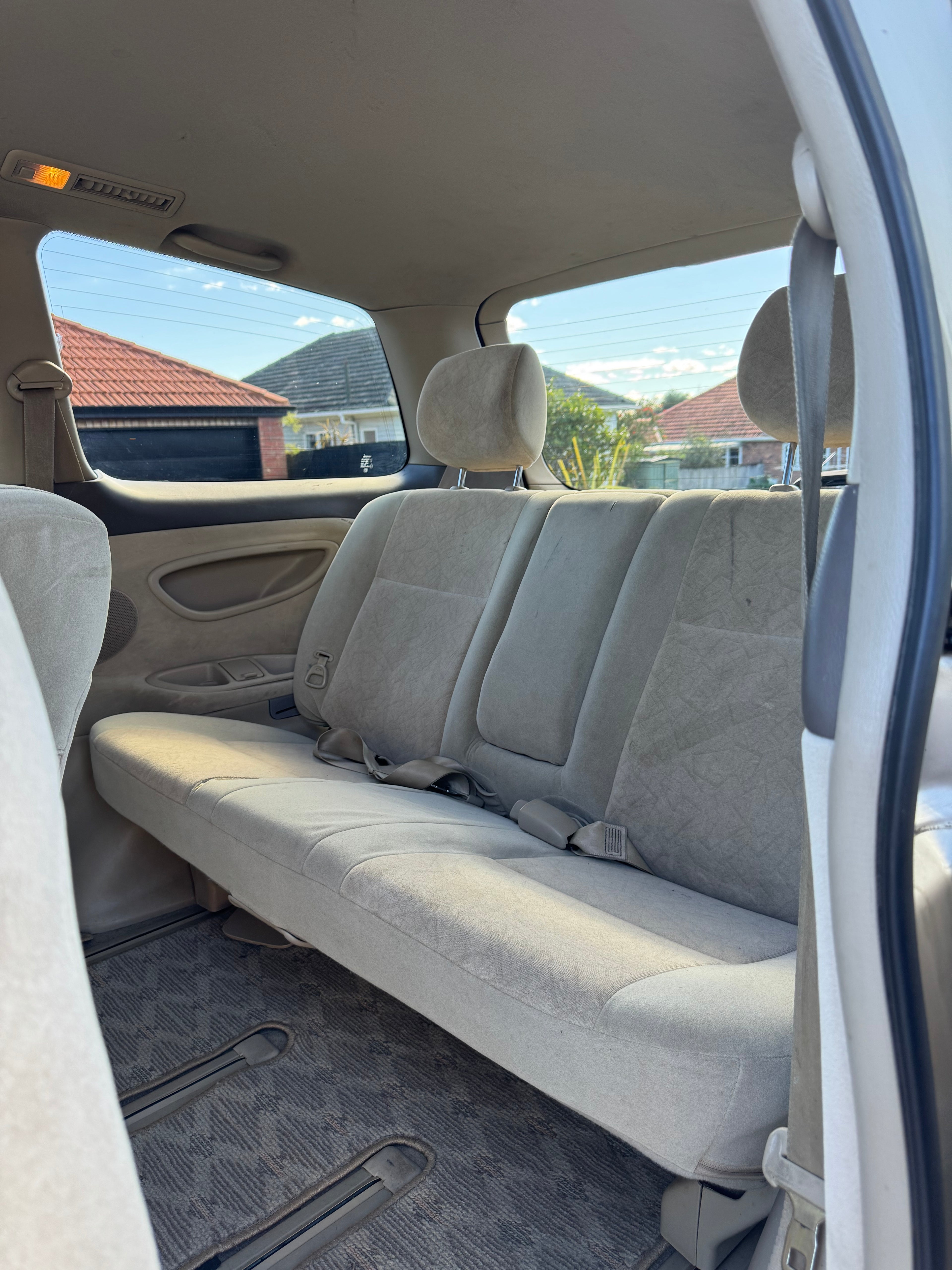 2004 Toyota Estima - G Edition