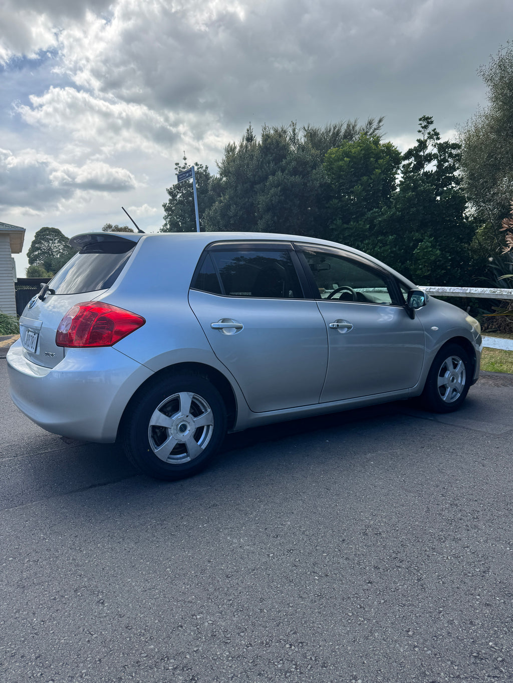 2006 Toyota Auris