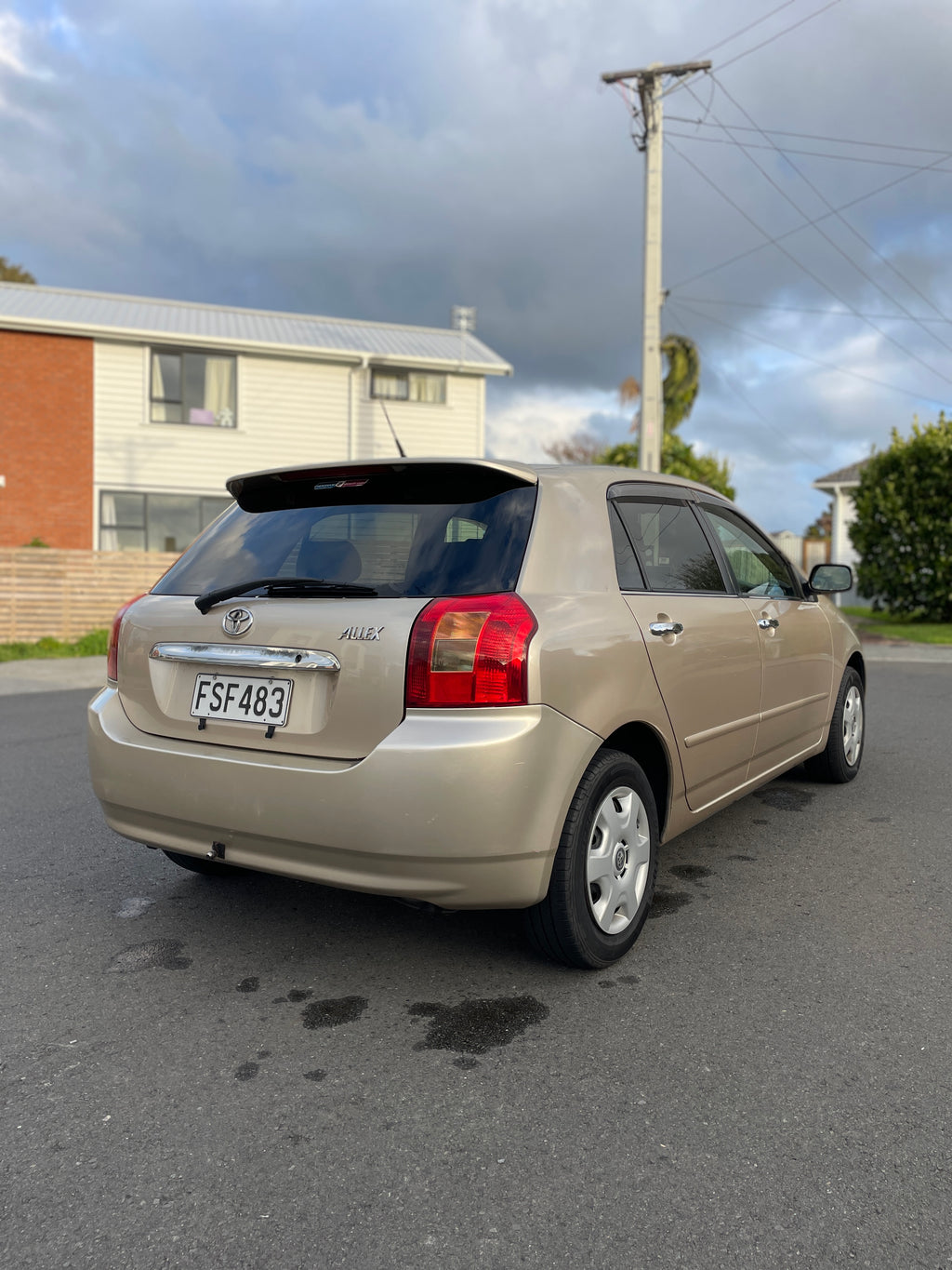 2001 Toyota Corolla Allex - Low Kms!