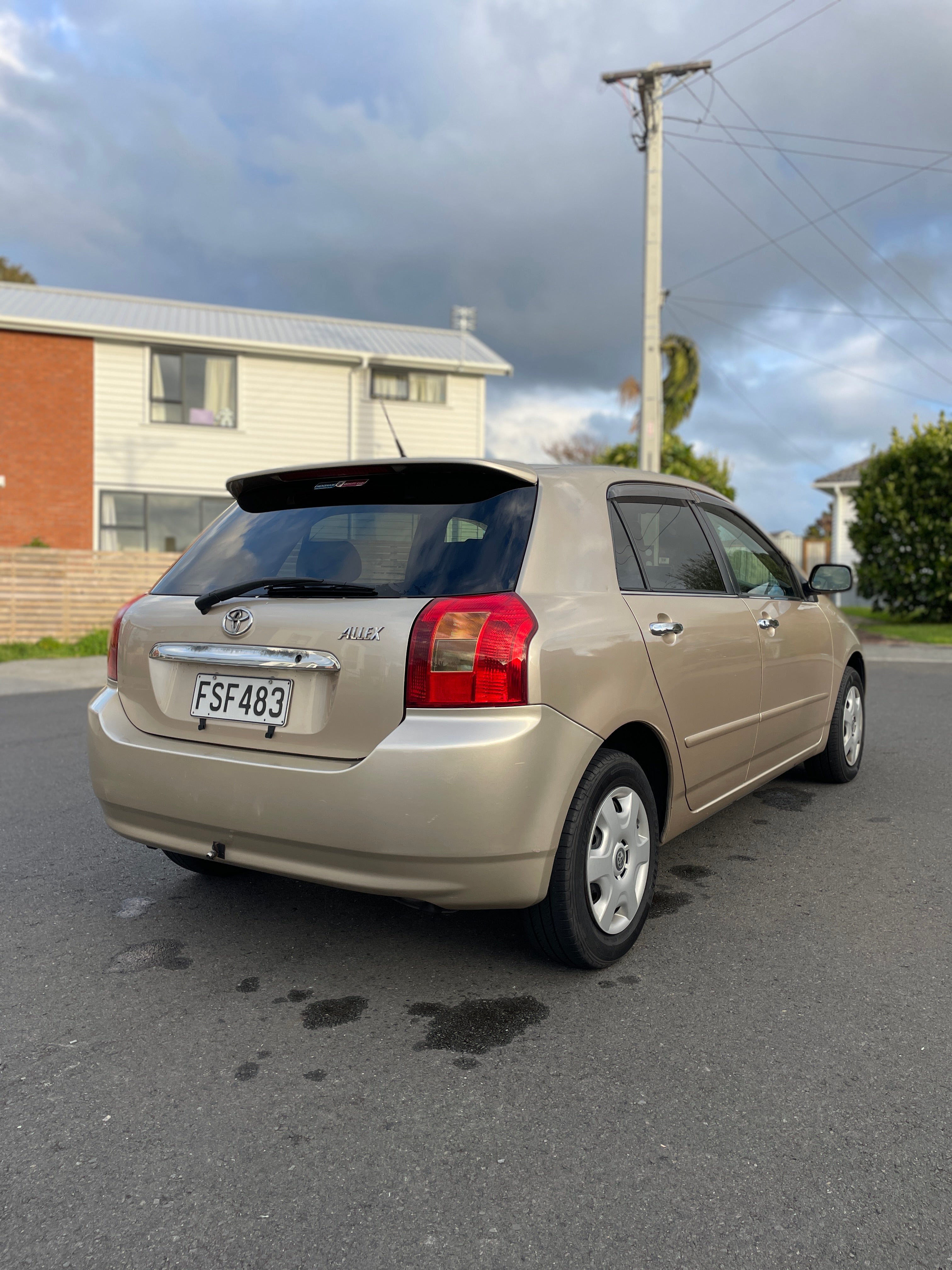 2001 Toyota Corolla Allex - Low Kms!