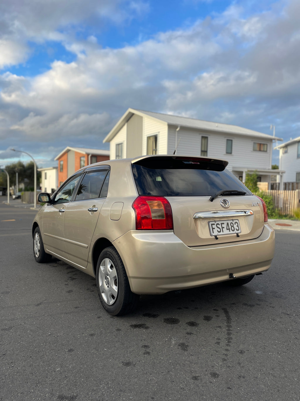 2001 Toyota Corolla Allex - Low Kms!