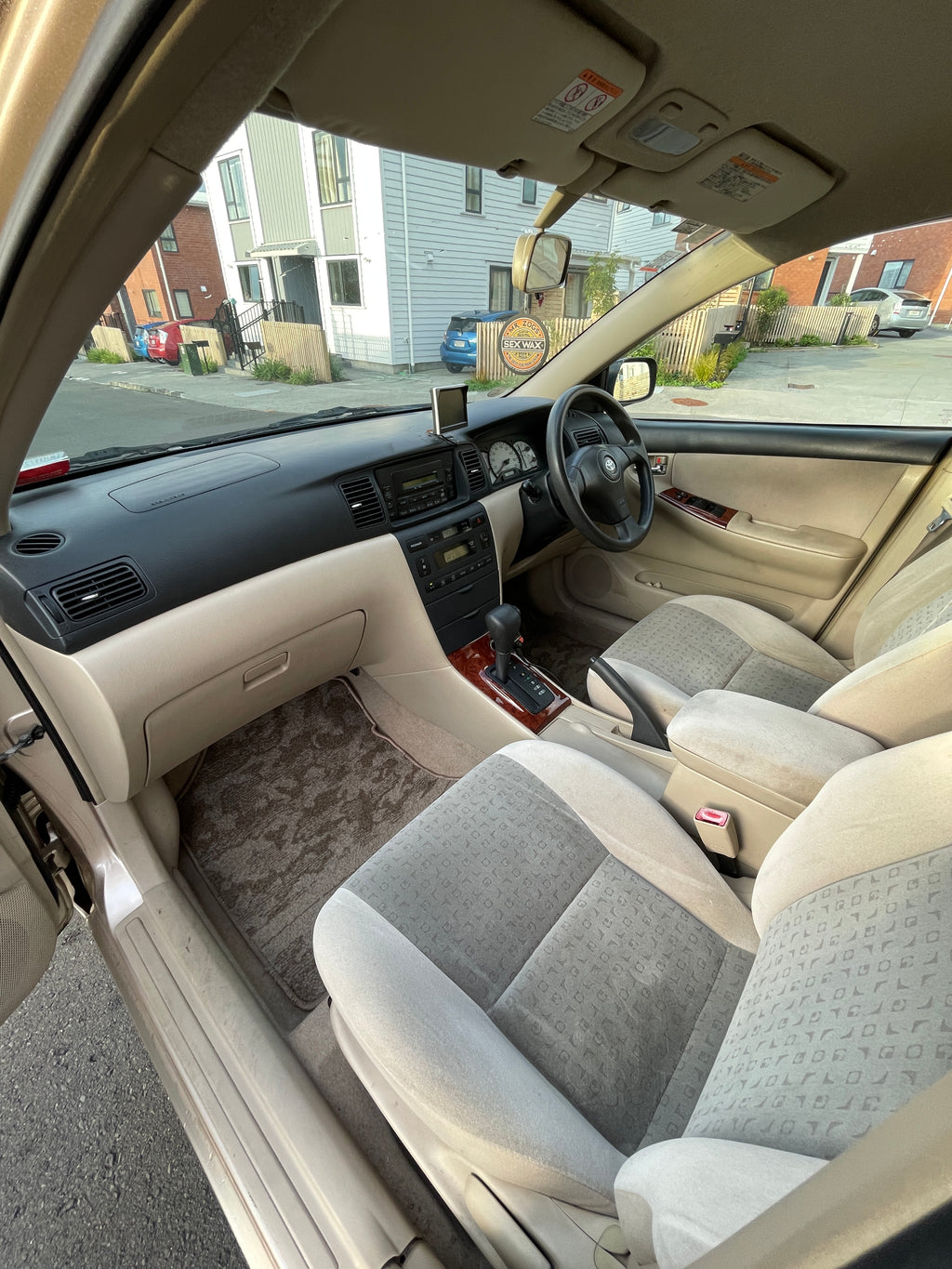 2001 Toyota Corolla Allex - Low Kms!