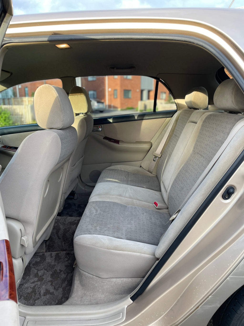 2001 Toyota Corolla Allex - Low Kms!