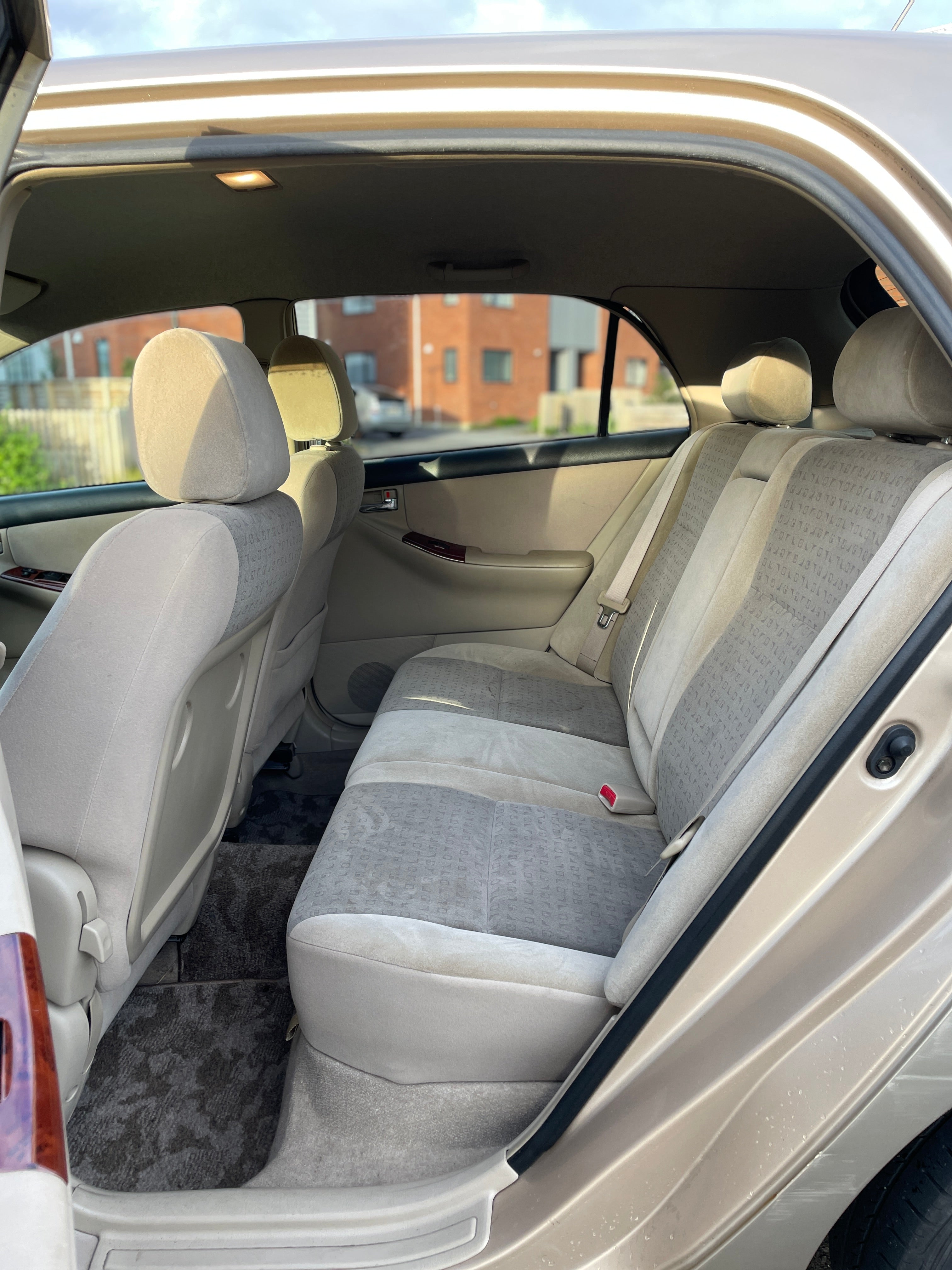 2001 Toyota Corolla Allex - Low Kms!