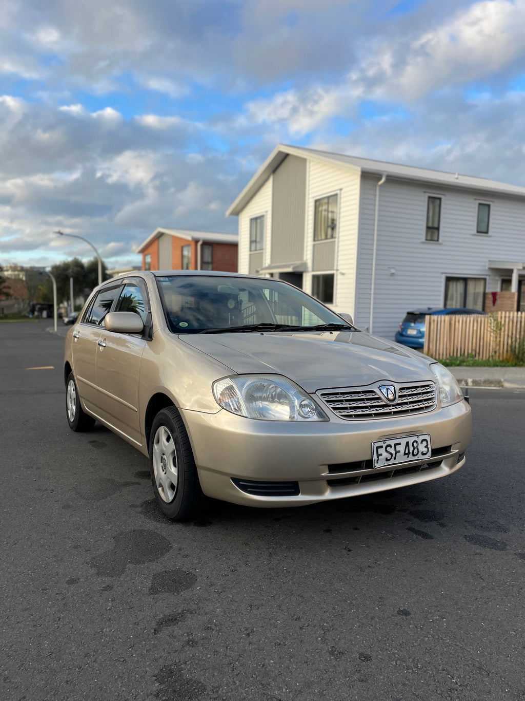 2001 Toyota Corolla Allex - Low Kms!