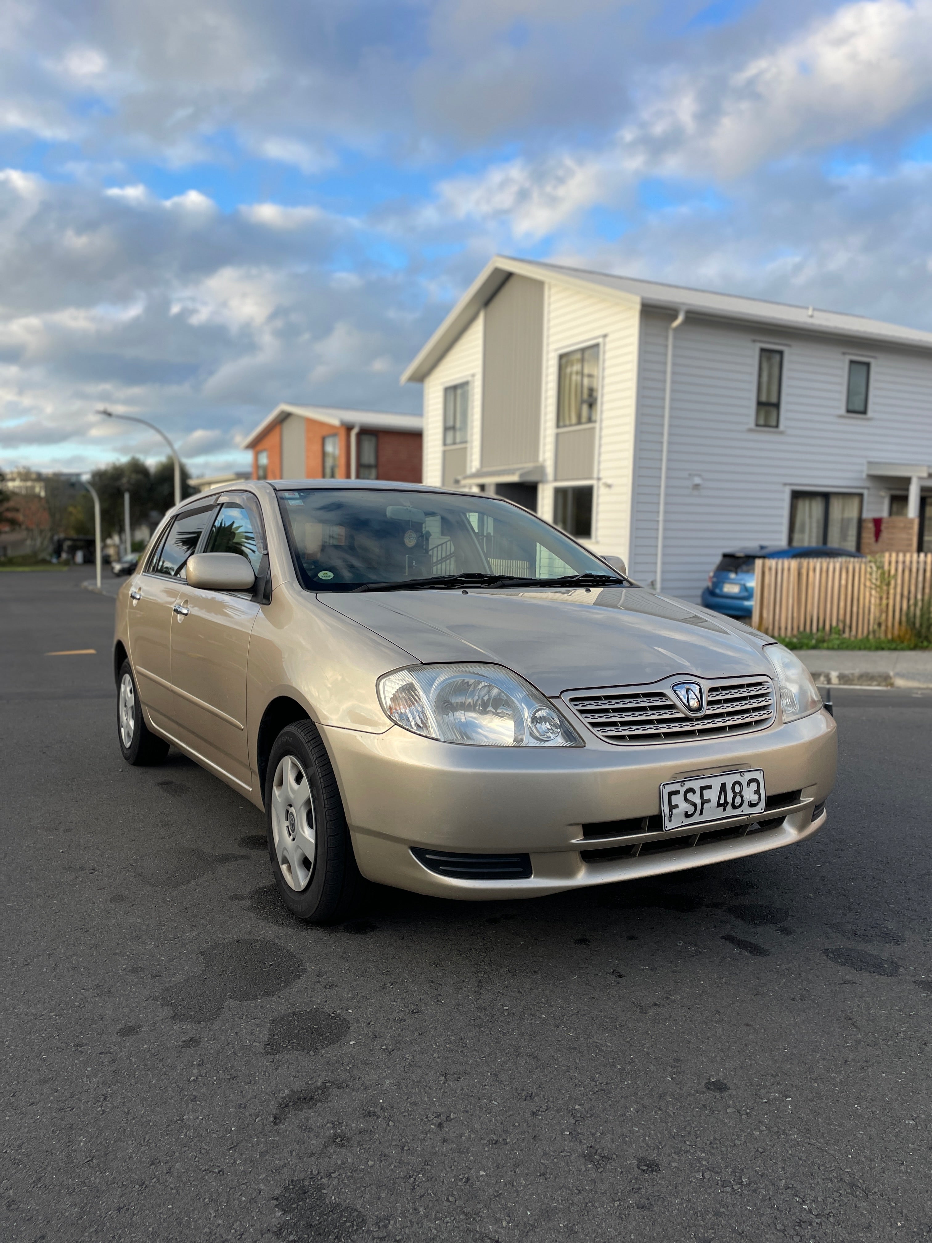 2001 Toyota Corolla Allex - Low Kms!