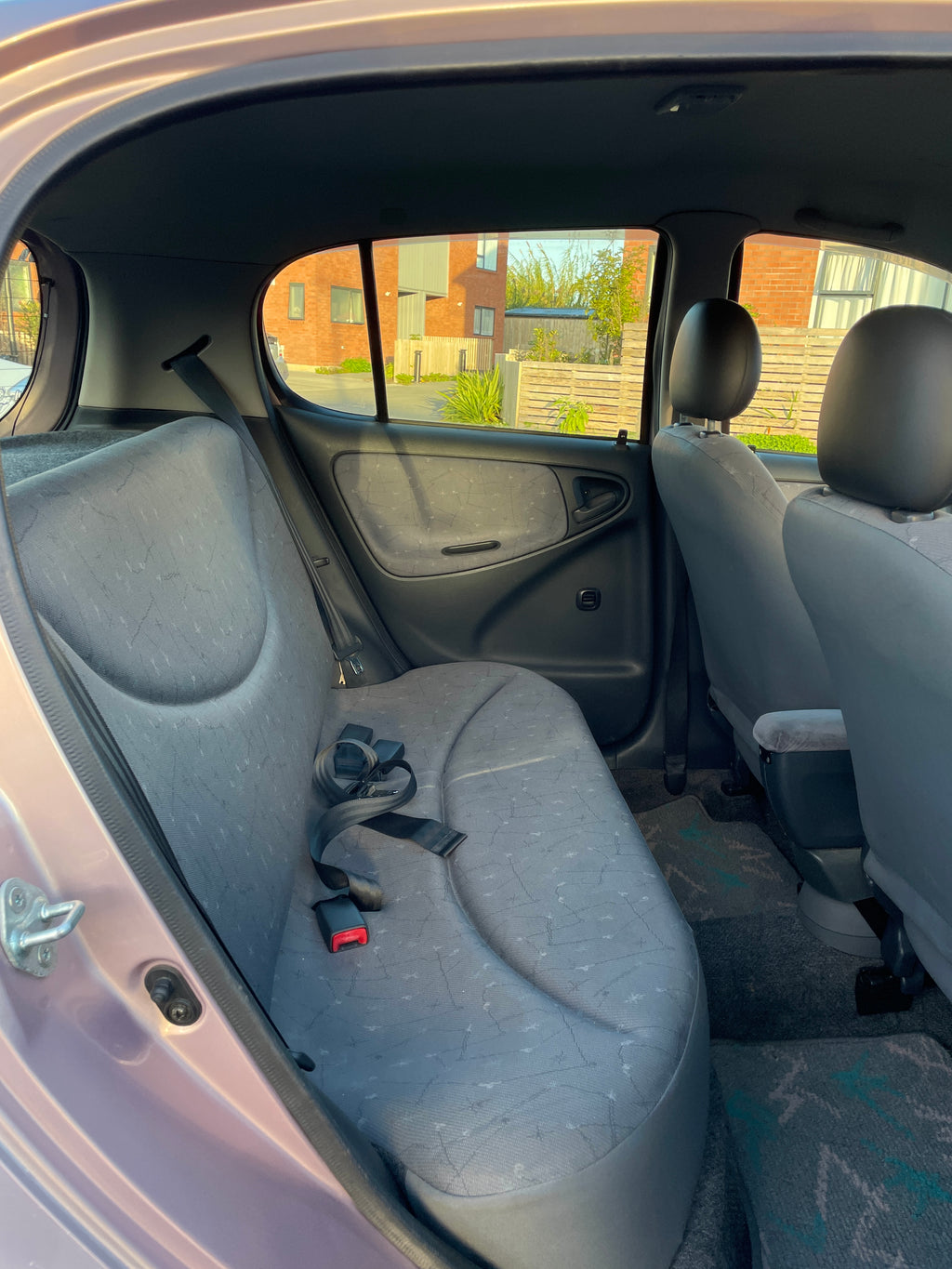 2000 Toyota Vitz - Low Kms!