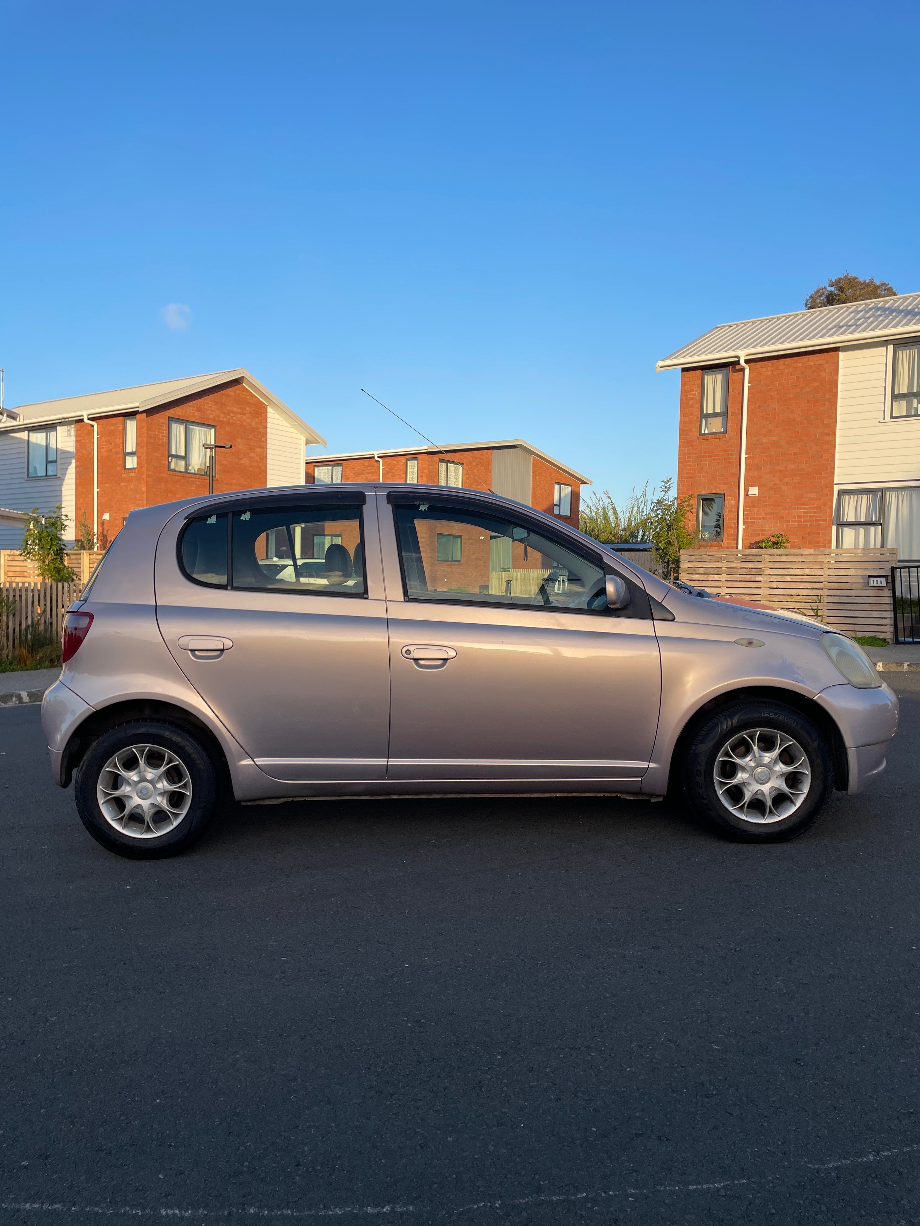 2000 Toyota Vitz - Low Kms!