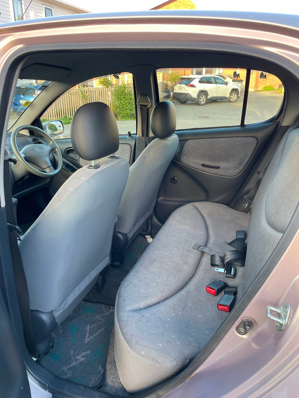 2000 Toyota Vitz - Low Kms!