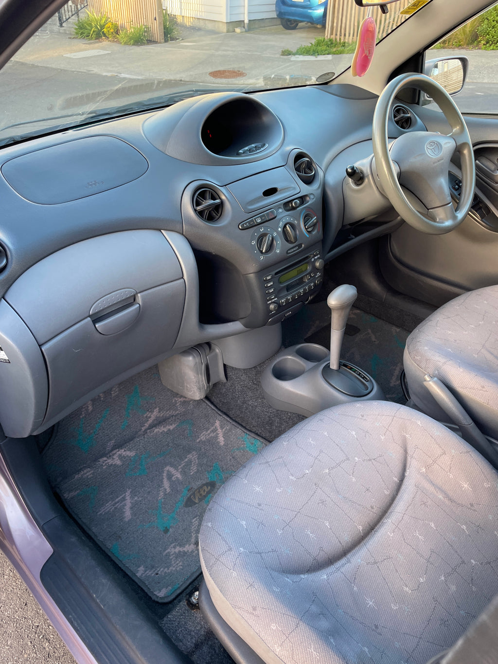2000 Toyota Vitz - Low Kms!