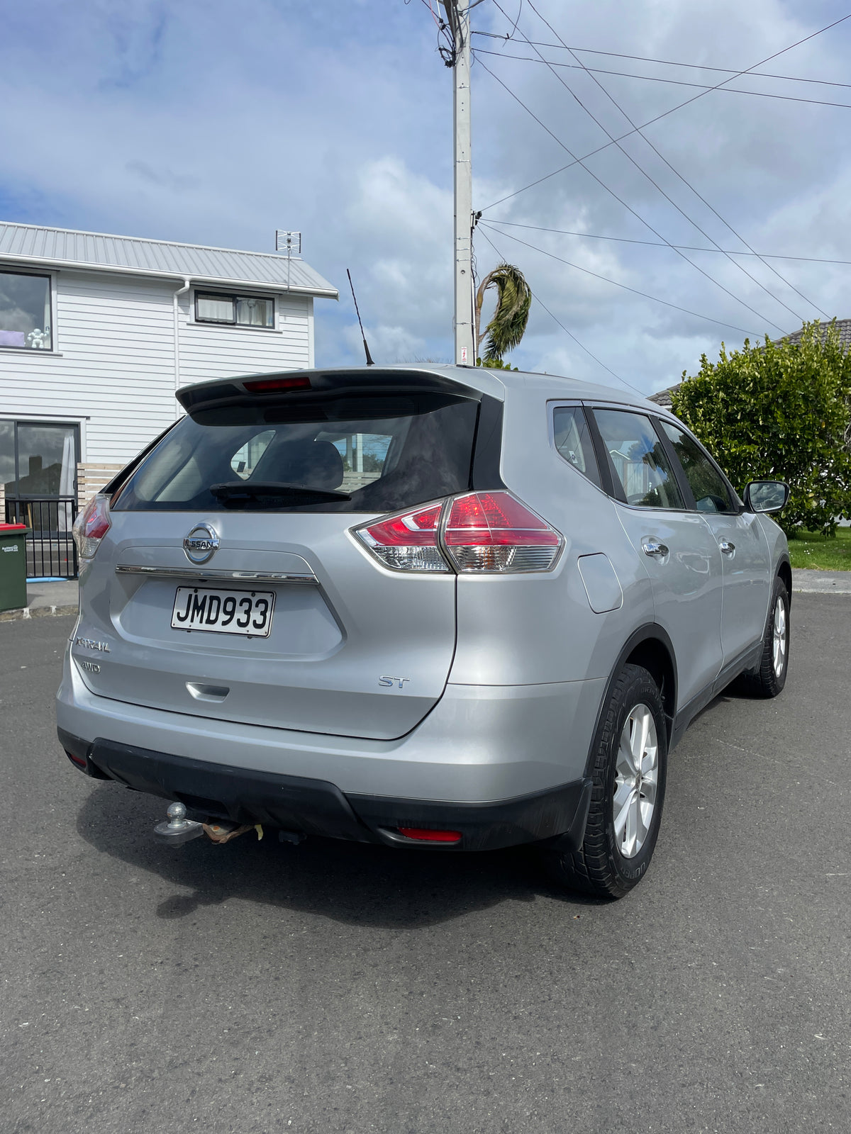 2015 Nissan X-Trail ST - 4WD! NZ New!