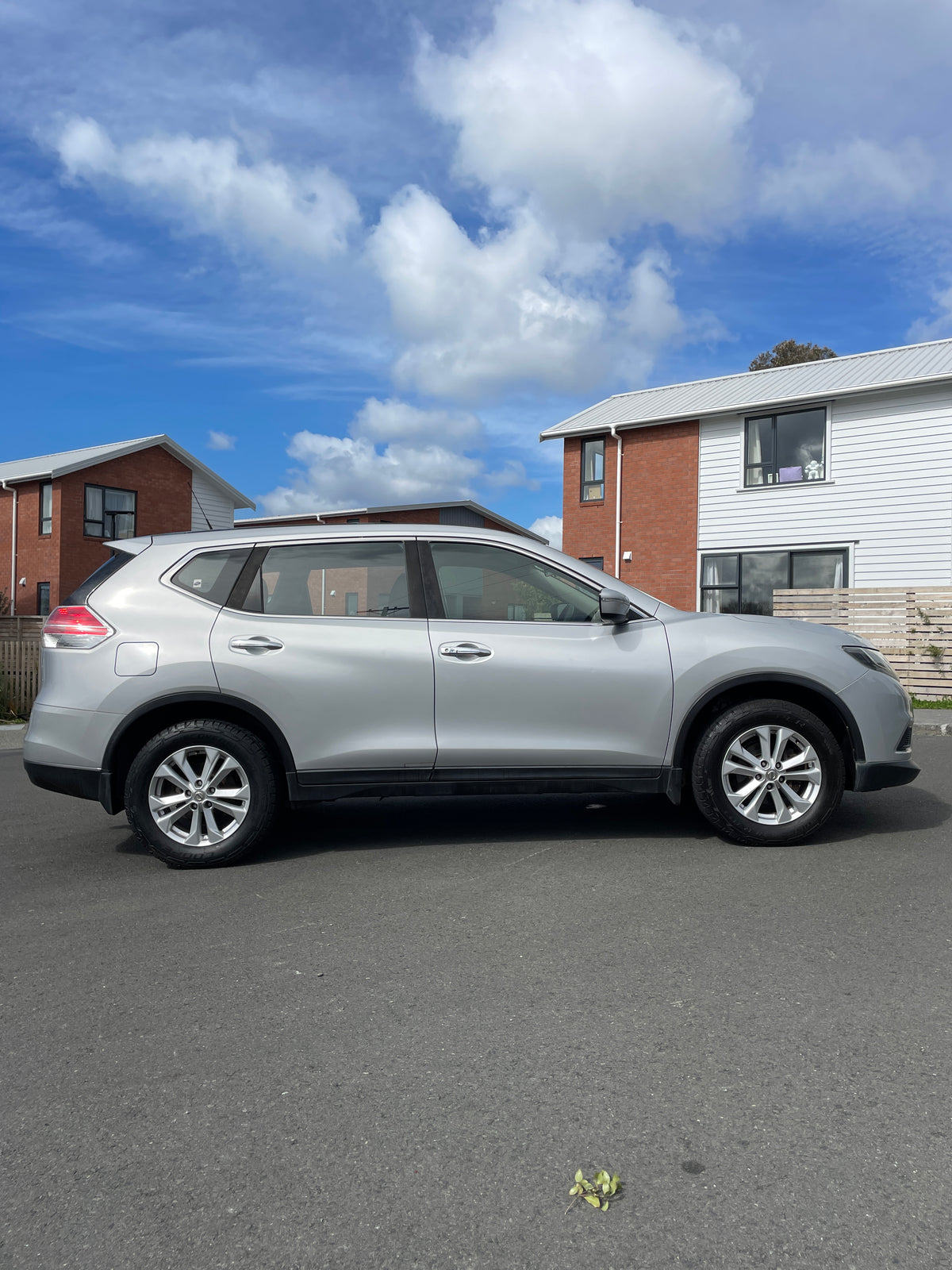 2015 Nissan X-Trail ST - 4WD! NZ New!