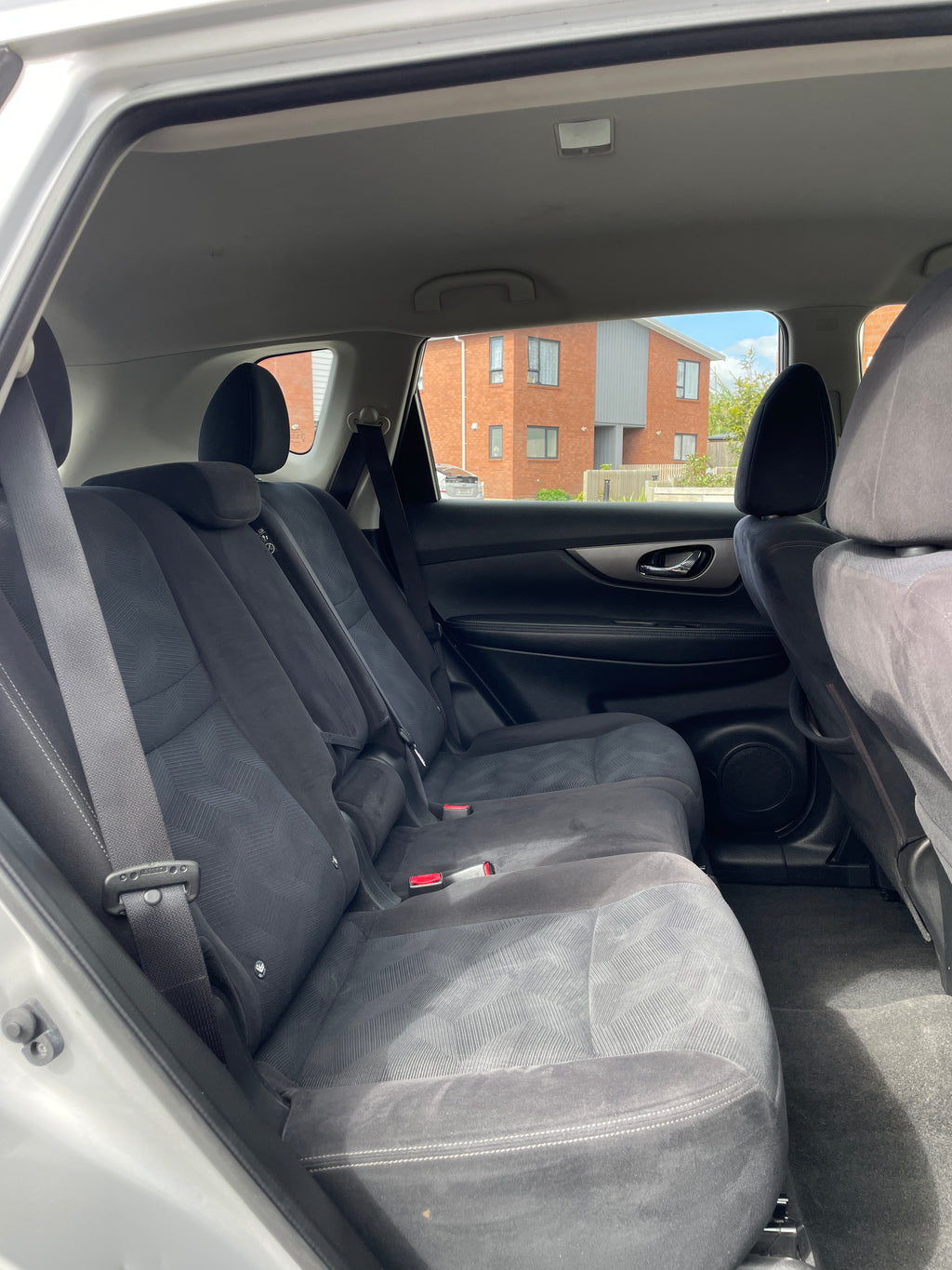 2015 Nissan X-Trail ST - 4WD! NZ New!
