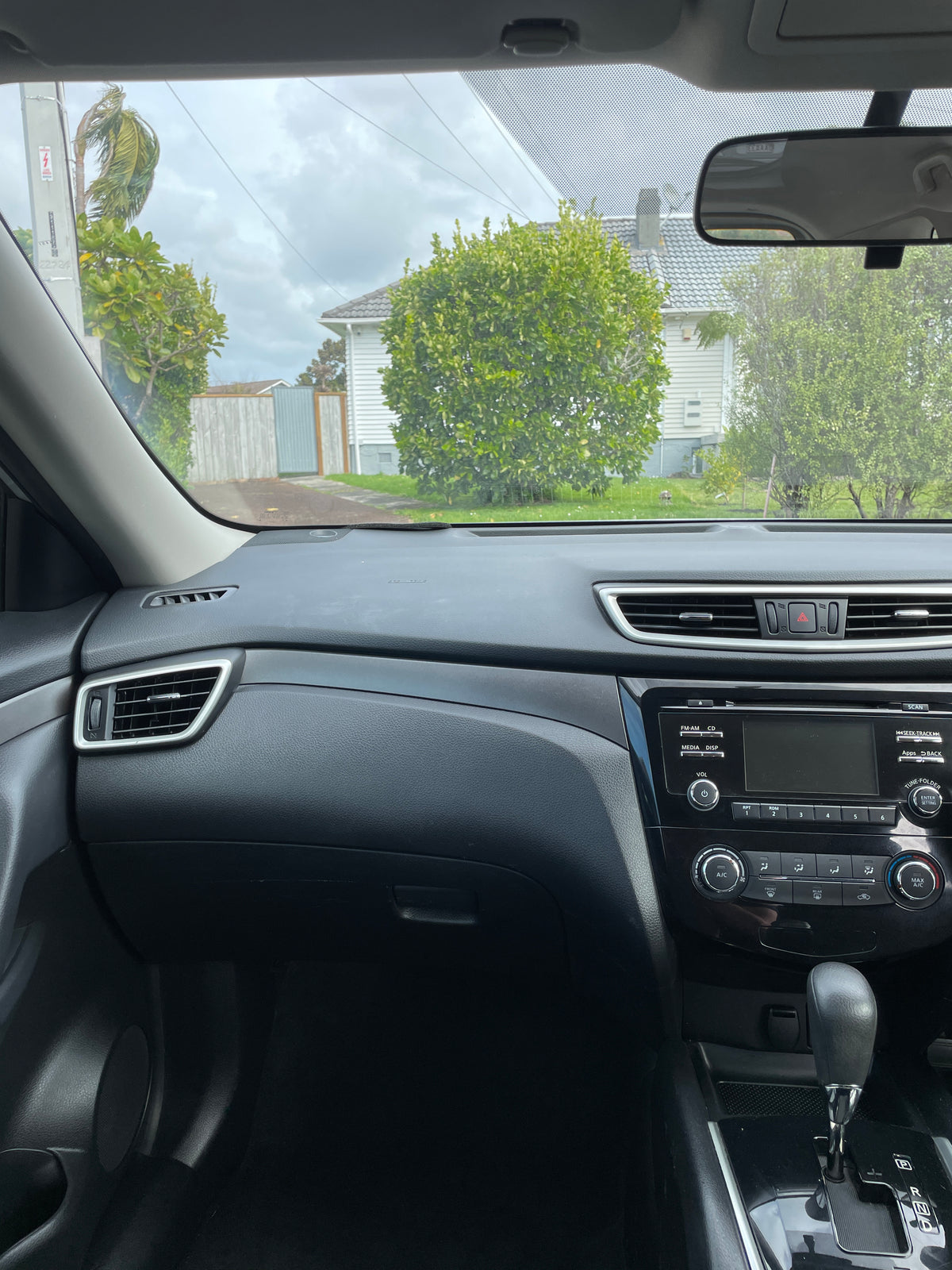2015 Nissan X-Trail ST - 4WD! NZ New!