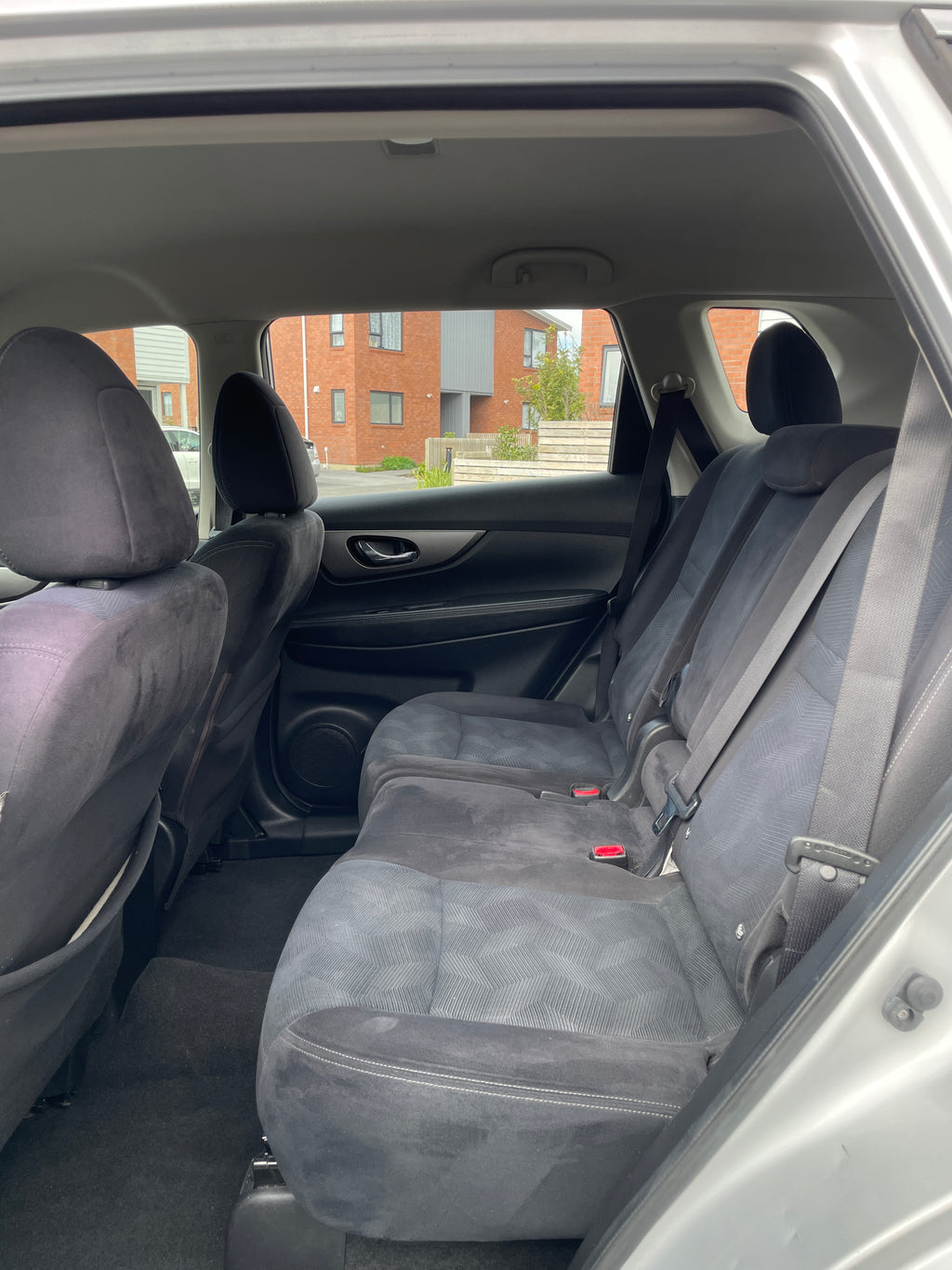 2015 Nissan X-Trail ST - 4WD! NZ New!