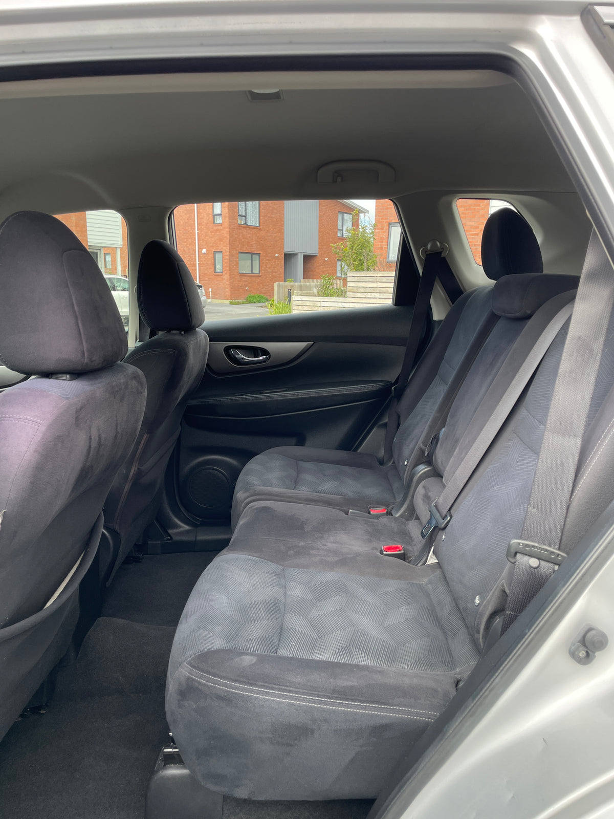 2015 Nissan X-Trail ST - 4WD! NZ New!