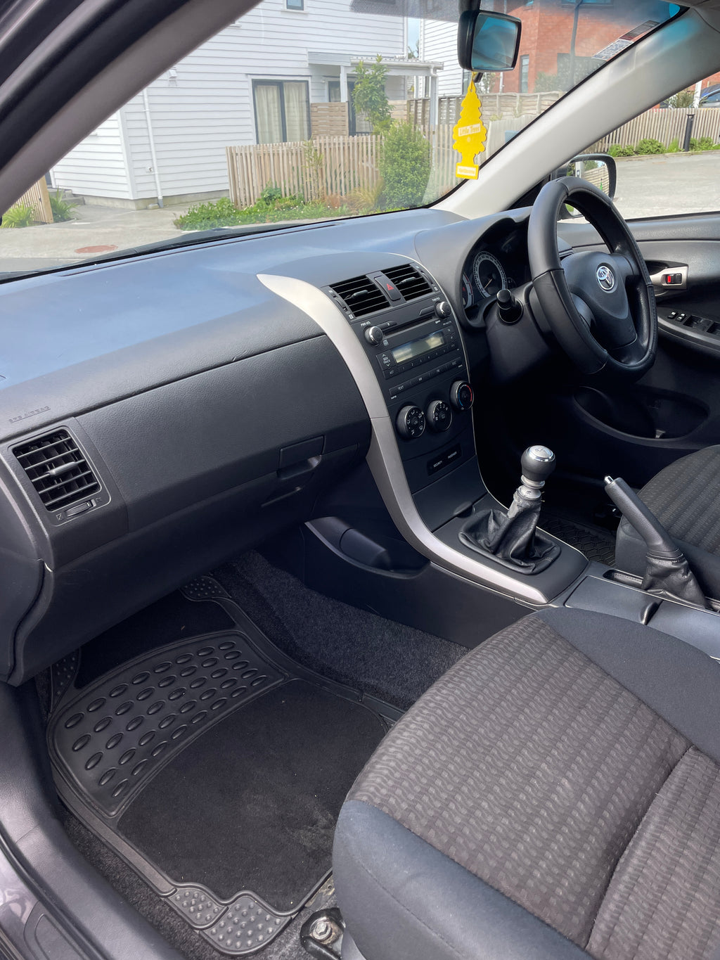 2007 Toyota Corolla GX 6 Speed Manual! $33.52 per week †