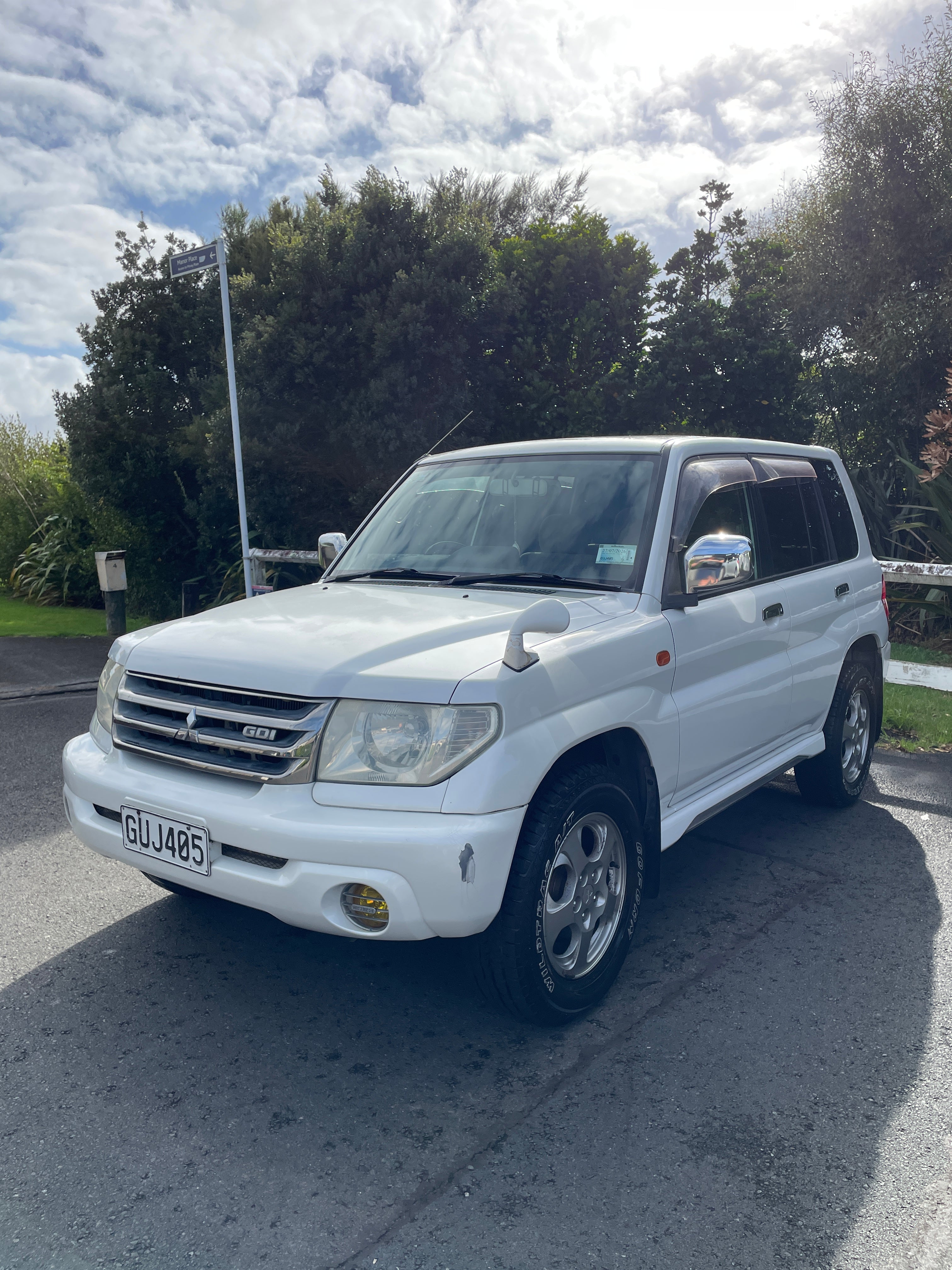 2001 Mitsubishi Pajero