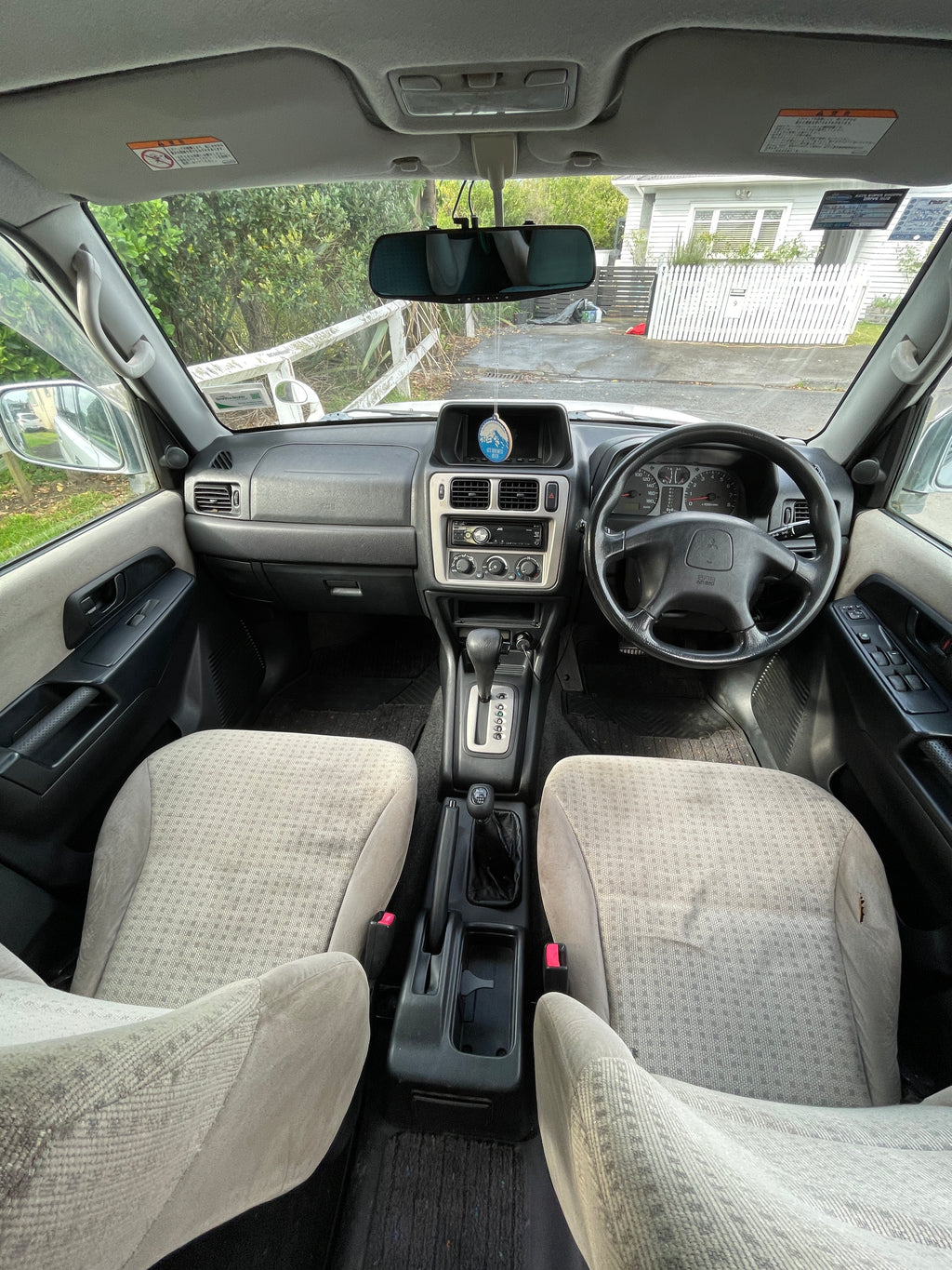 2001 Mitsubishi Pajero