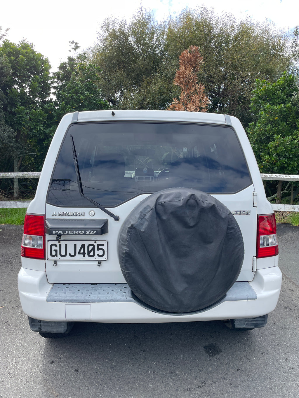 2001 Mitsubishi Pajero